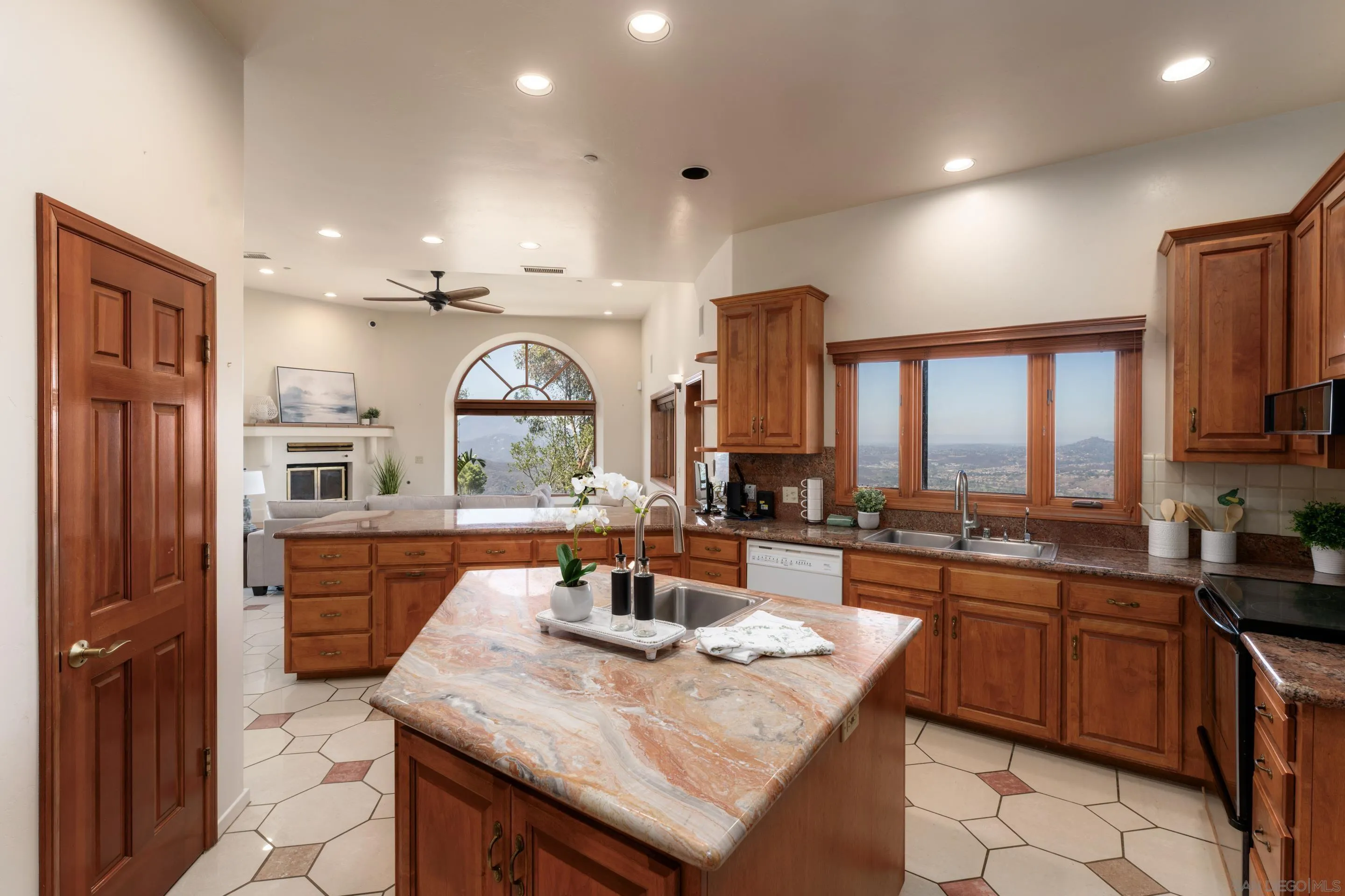 4029 Alta Loma Dr