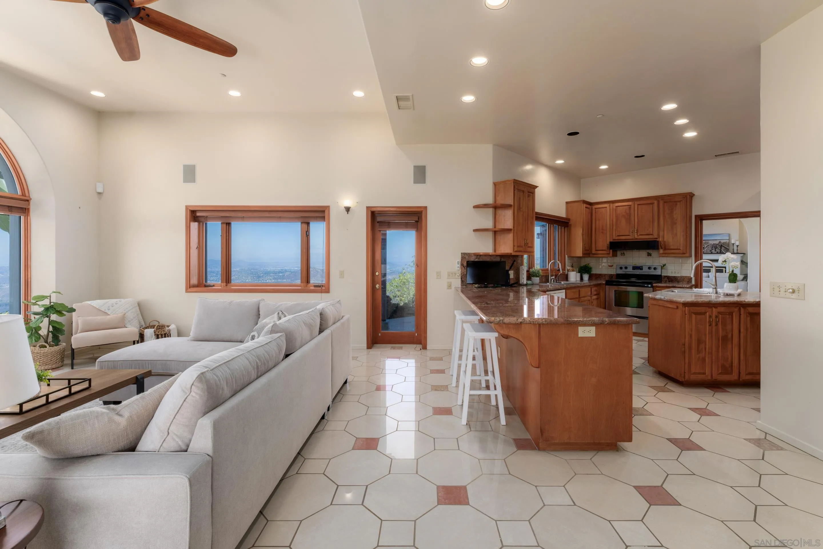 4029 Alta Loma Dr