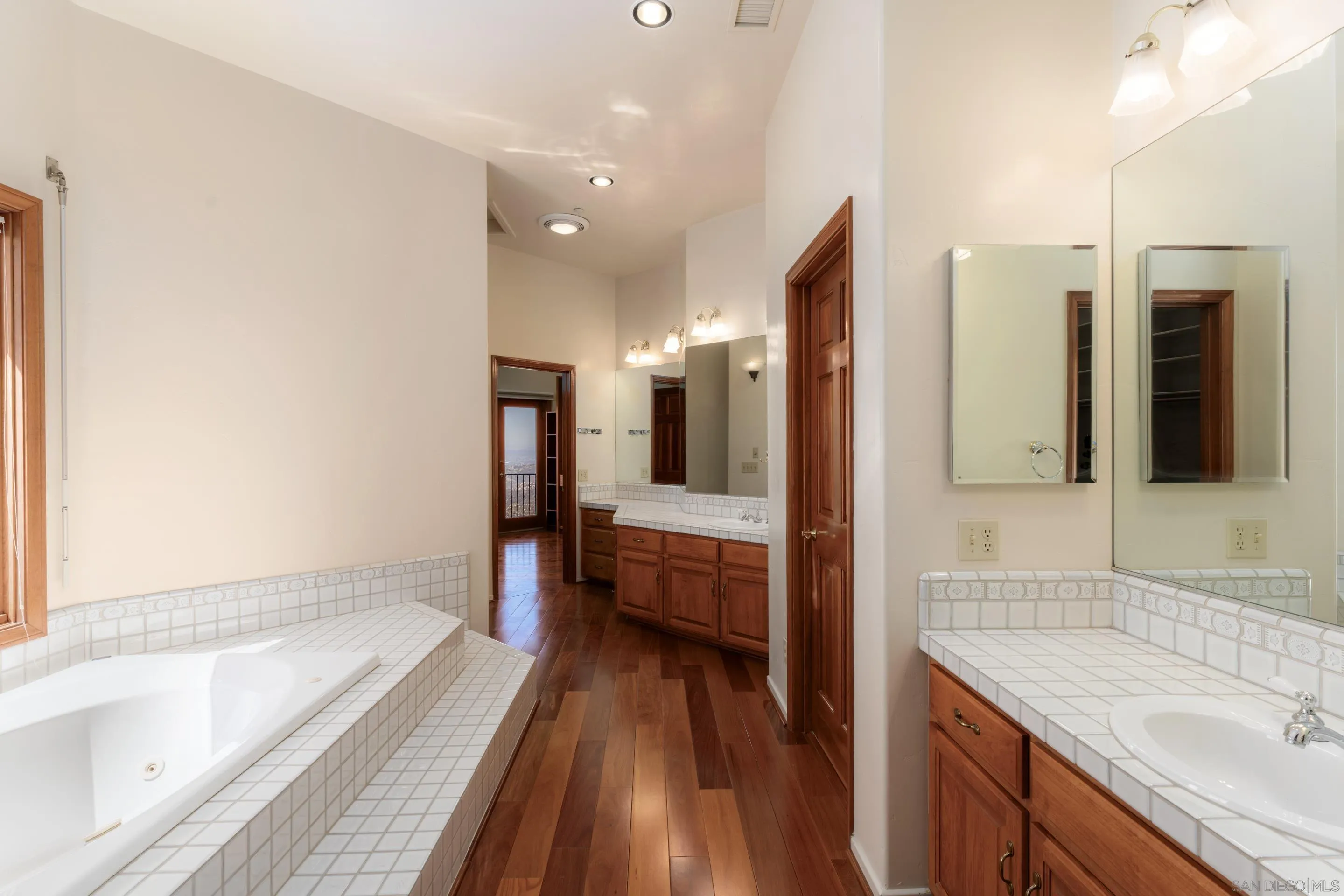 4029 Alta Loma Dr