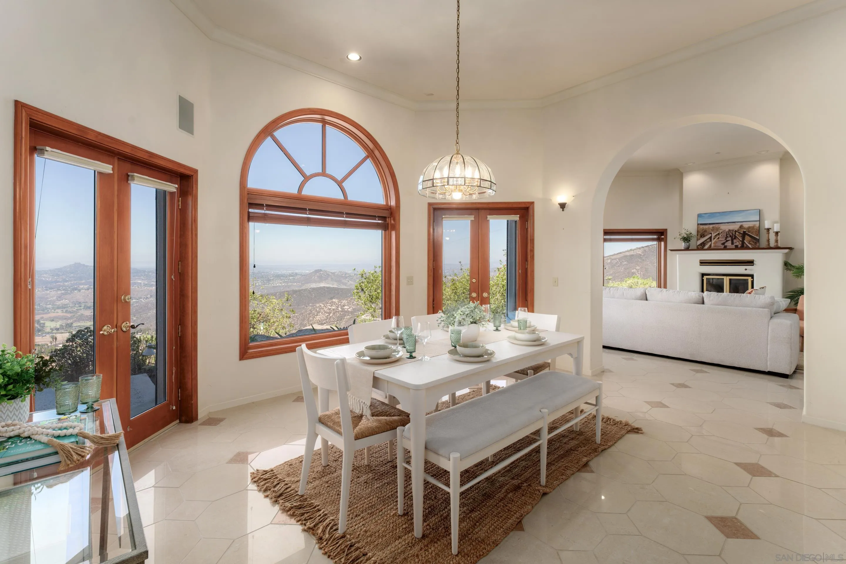 4029 Alta Loma Dr