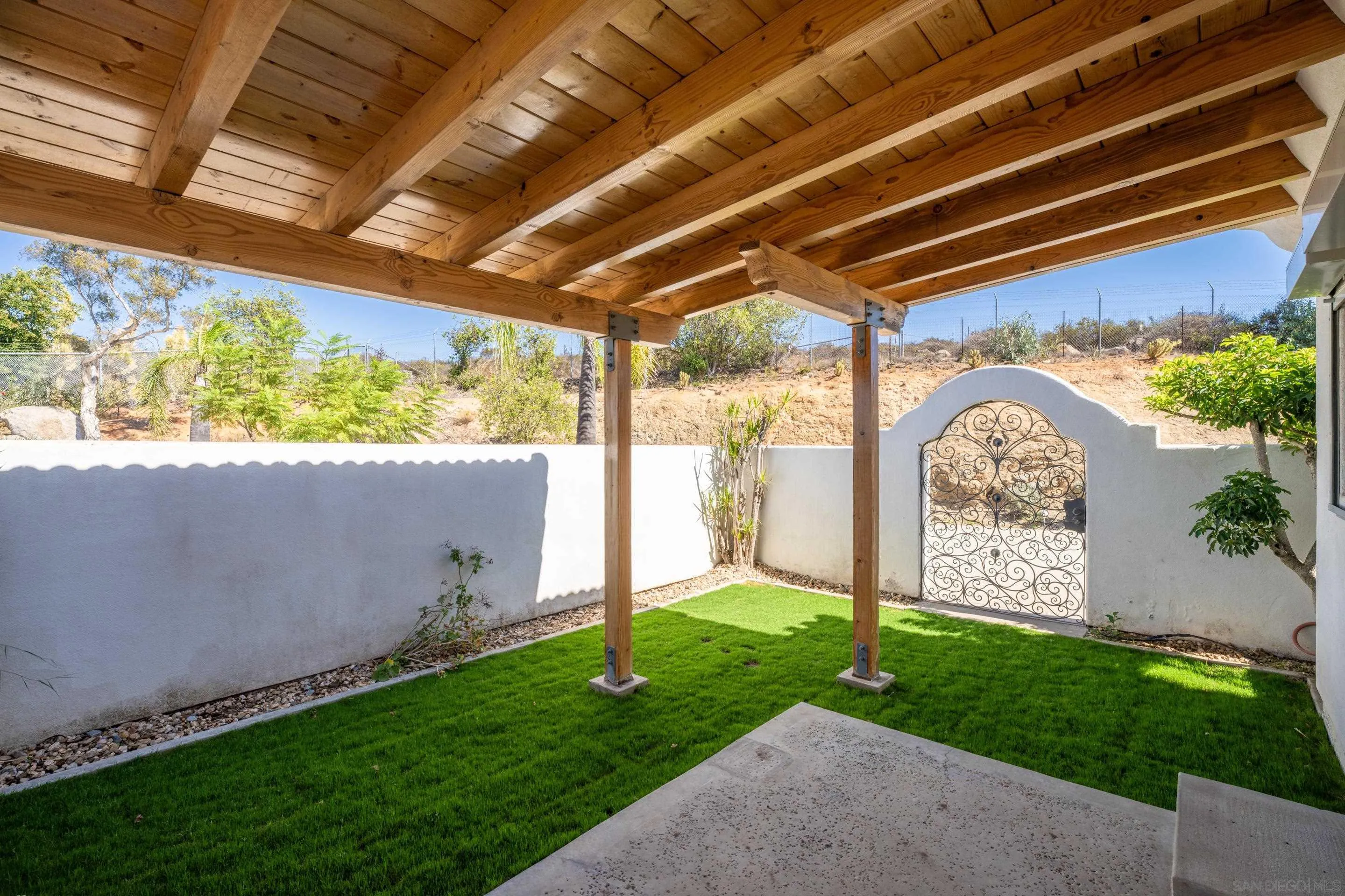 4029 Alta Loma Dr