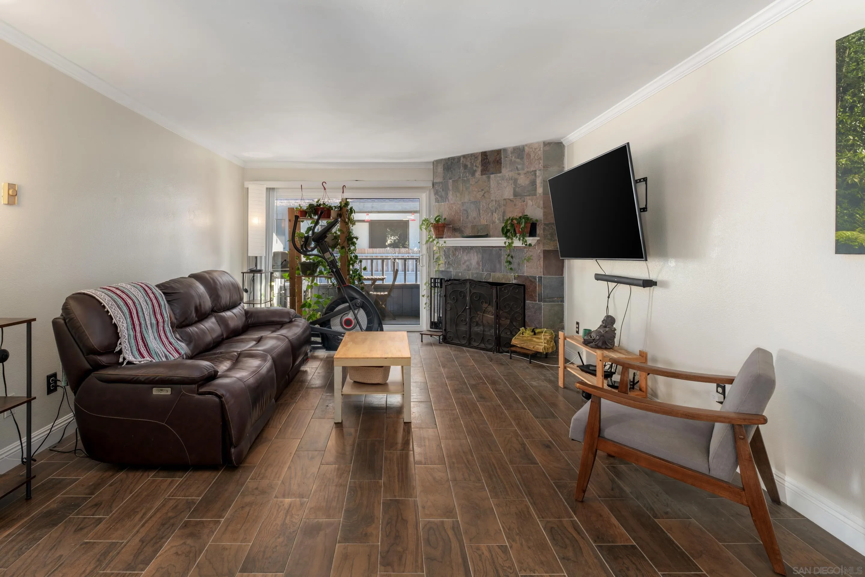 3207 Midway Dr Unit 104