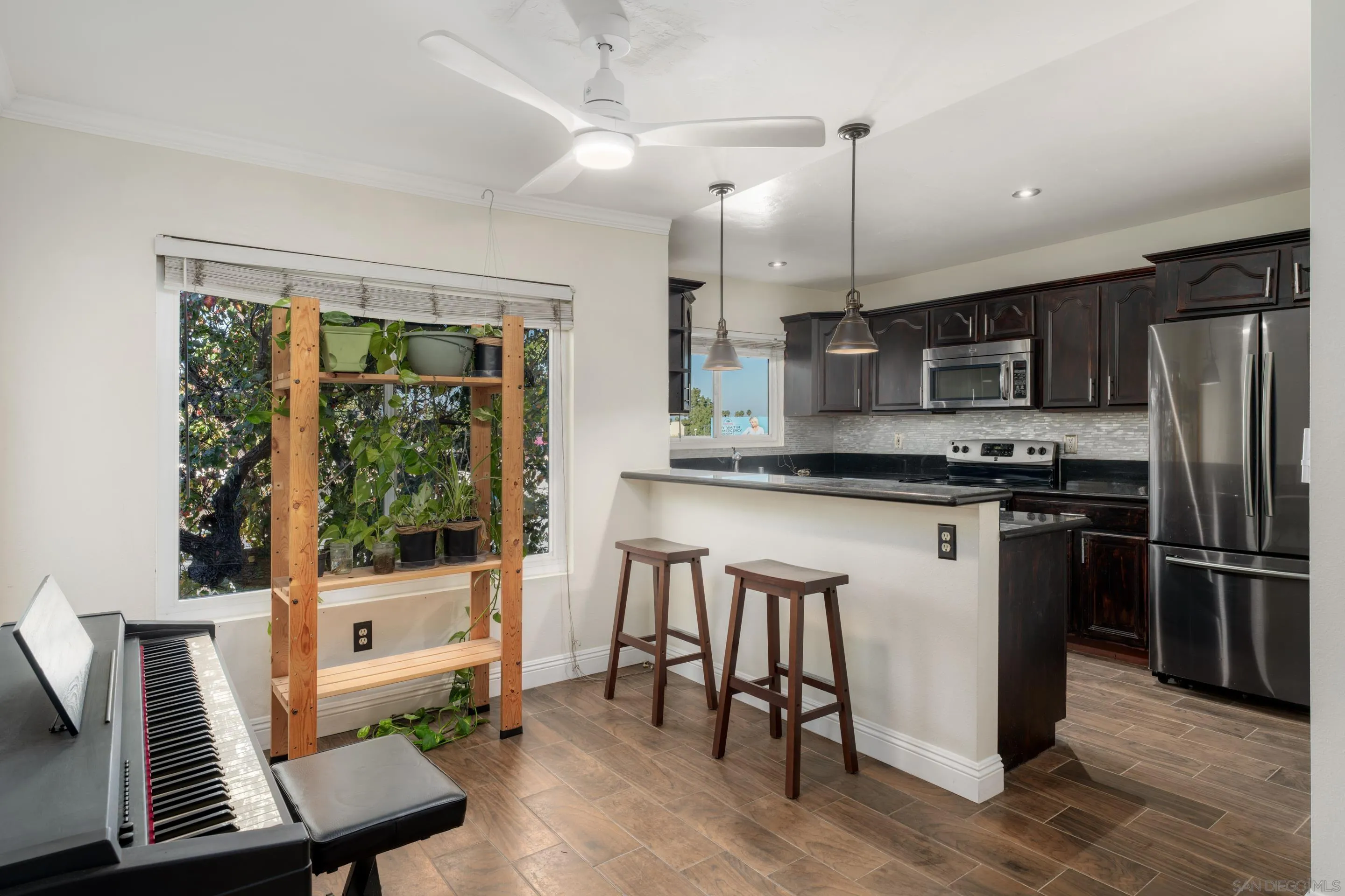 3207 Midway Dr Unit 104