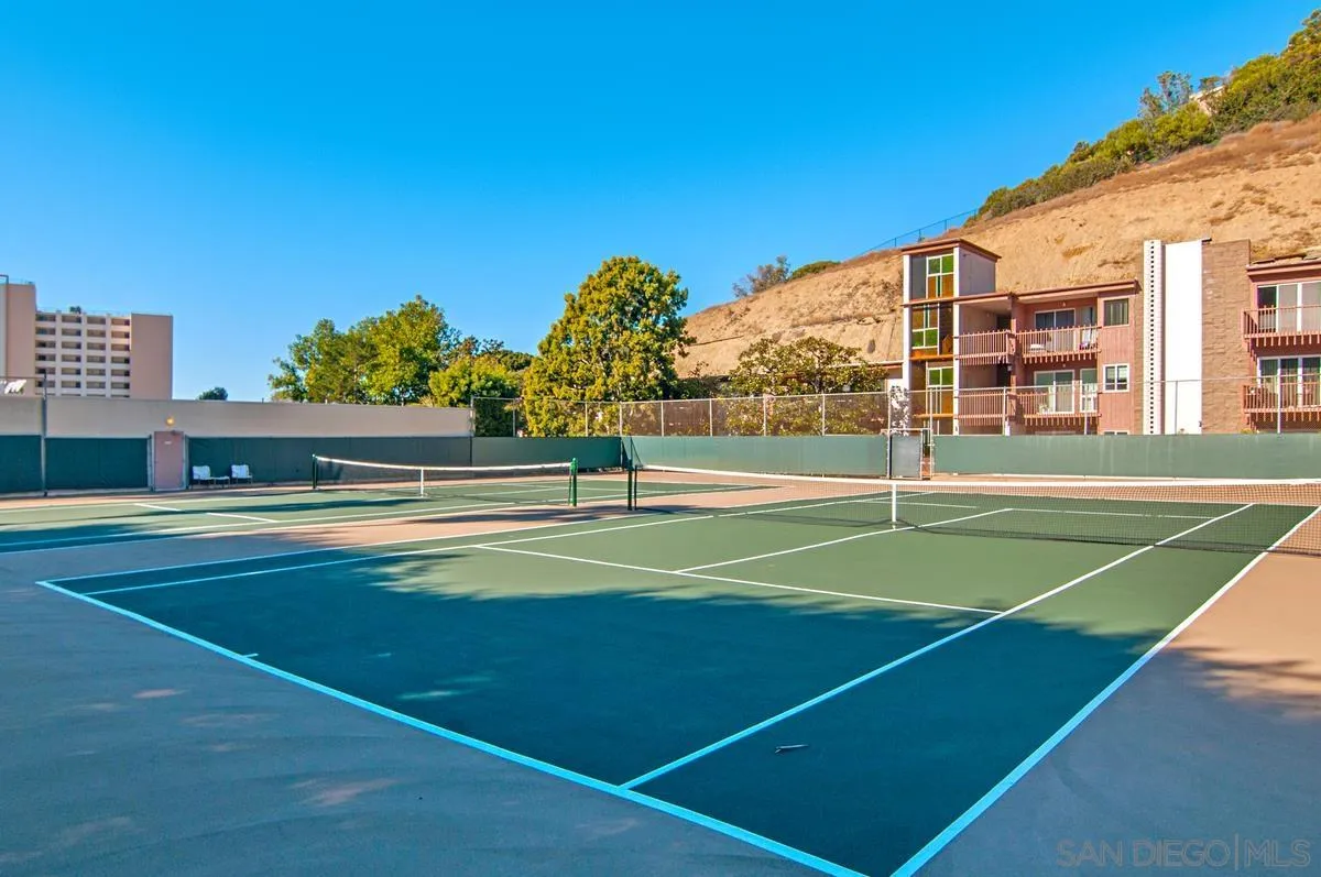 2600 Torrey Pines Rd Unit A31