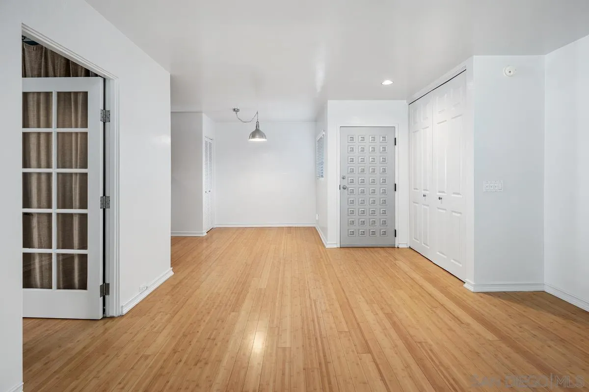 2600 Torrey Pines Rd Unit A31