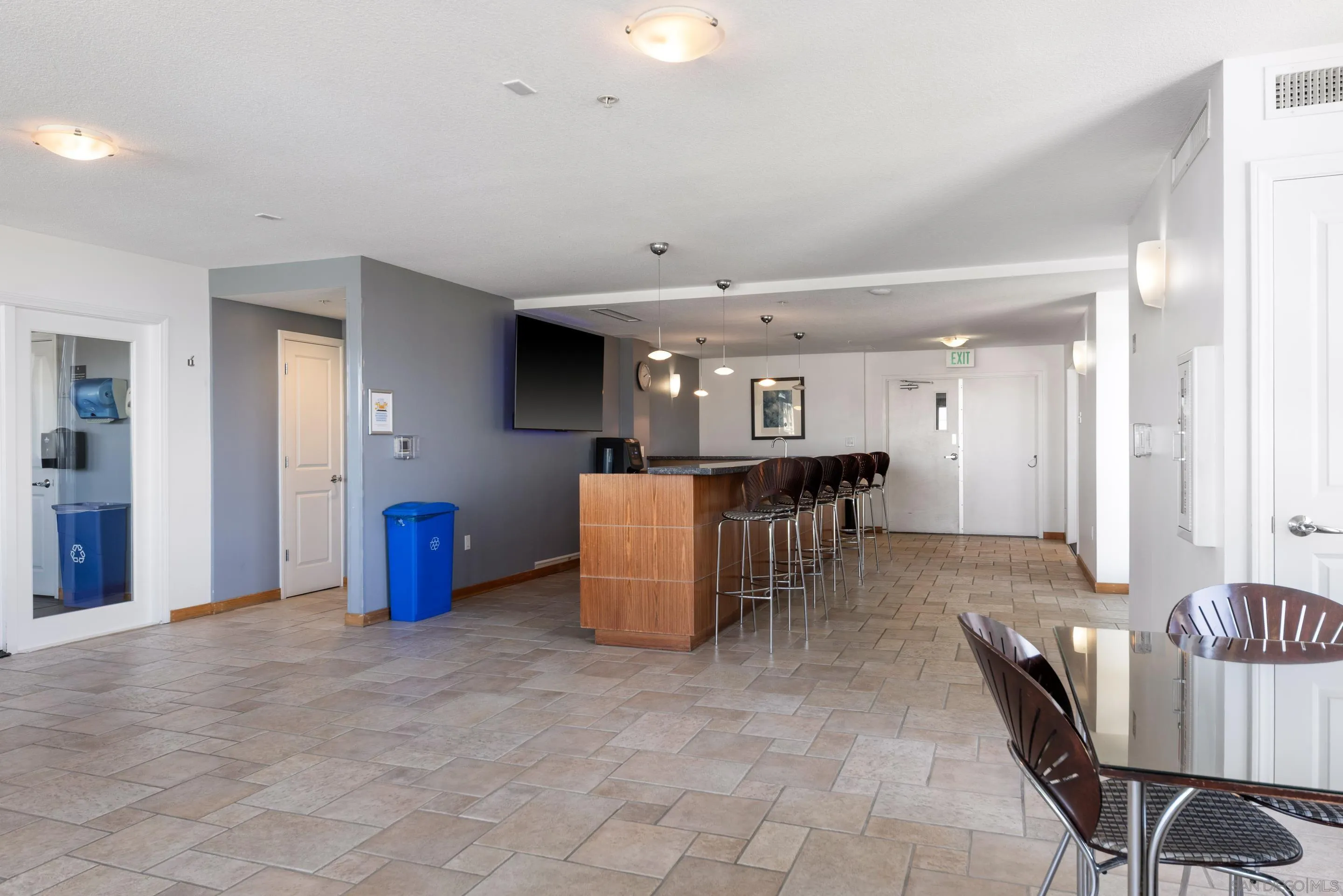 850 Beech St Unit 701