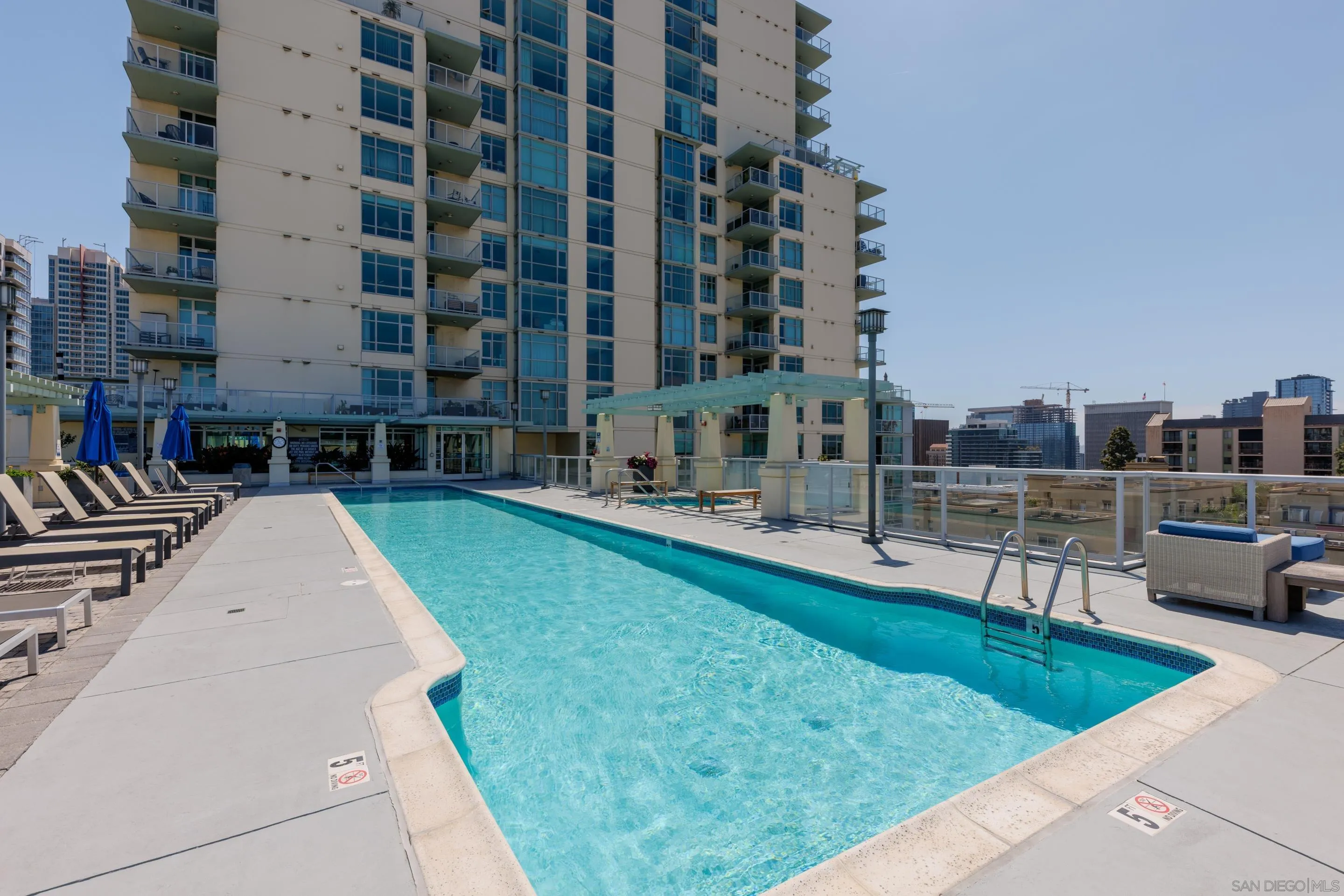 850 Beech St Unit 701