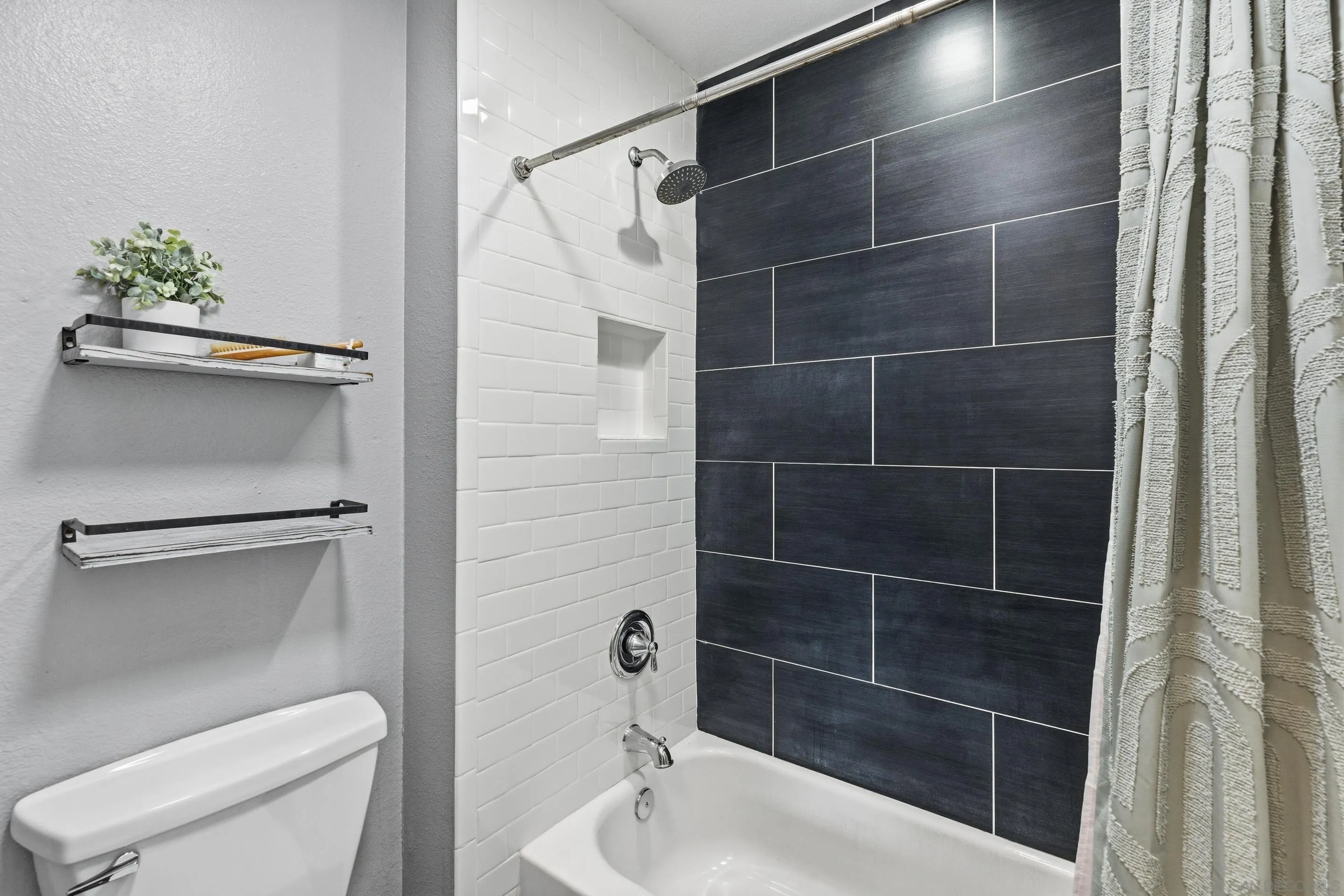 2960 Broadway Unit 7