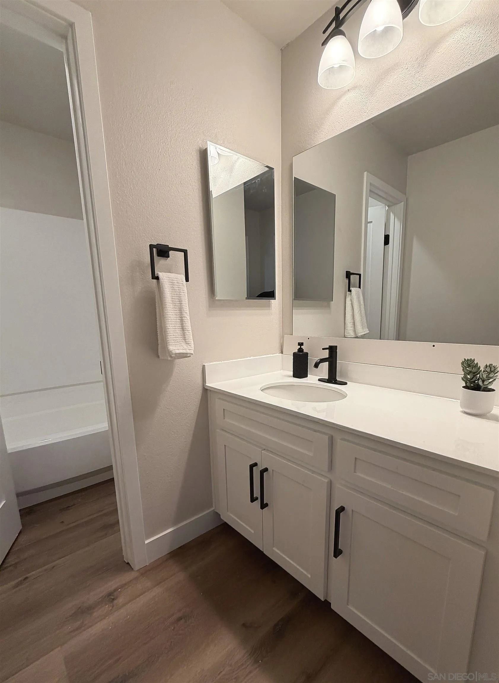 4235 Asher Unit 43