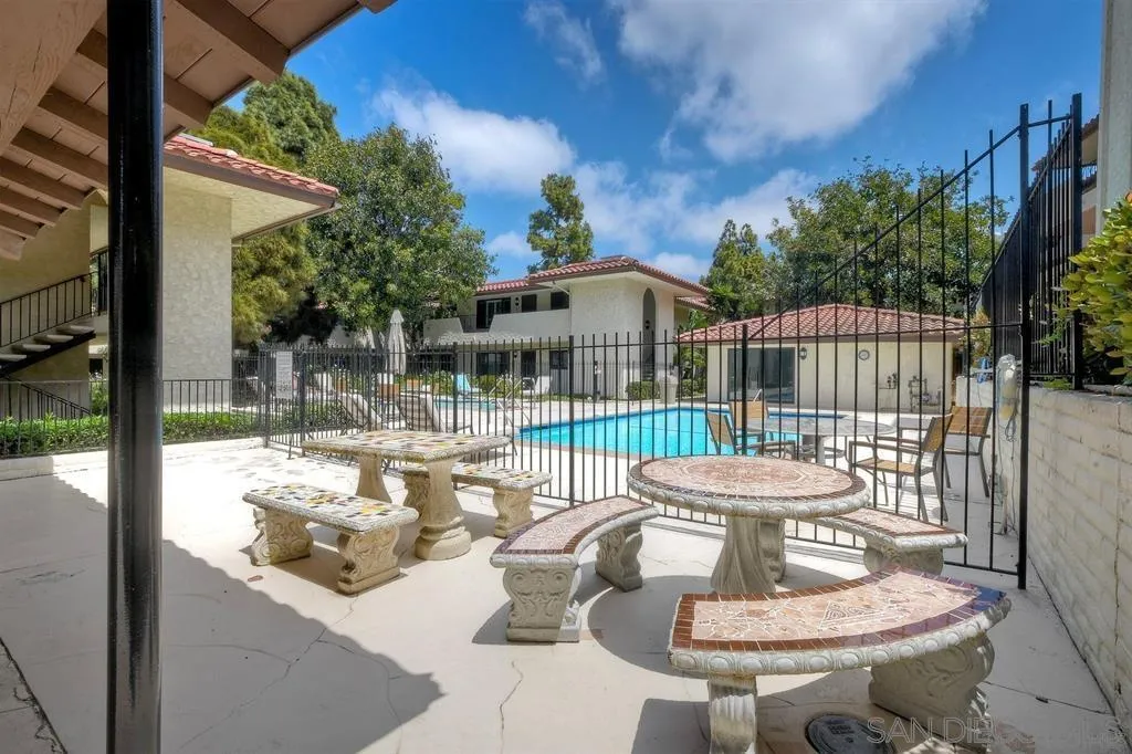 4235 Asher Unit 43