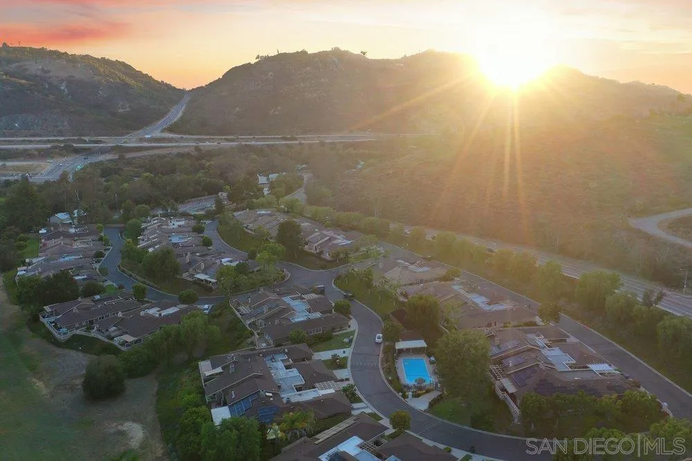 8635 Circle R Valley