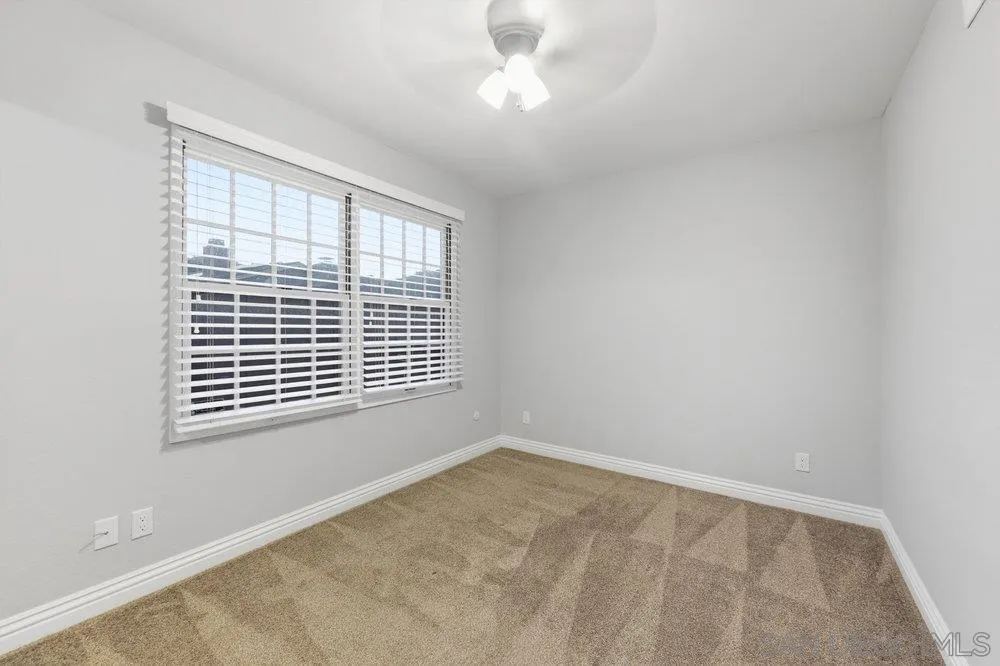 8635 Circle R Valley