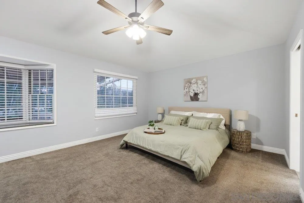 8635 Circle R Valley