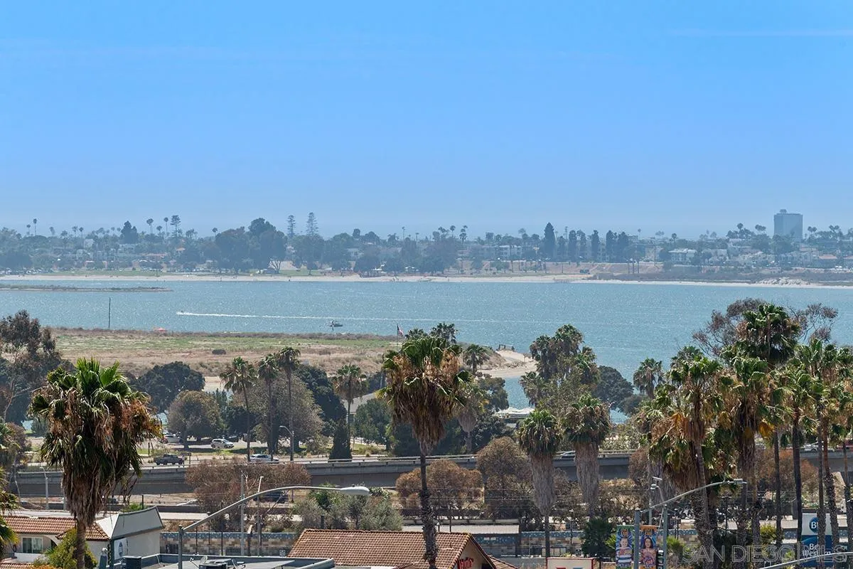 2702 Bay Canyon Ct