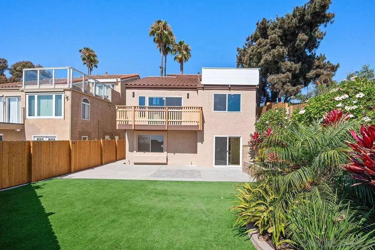 2702 Bay Canyon Ct