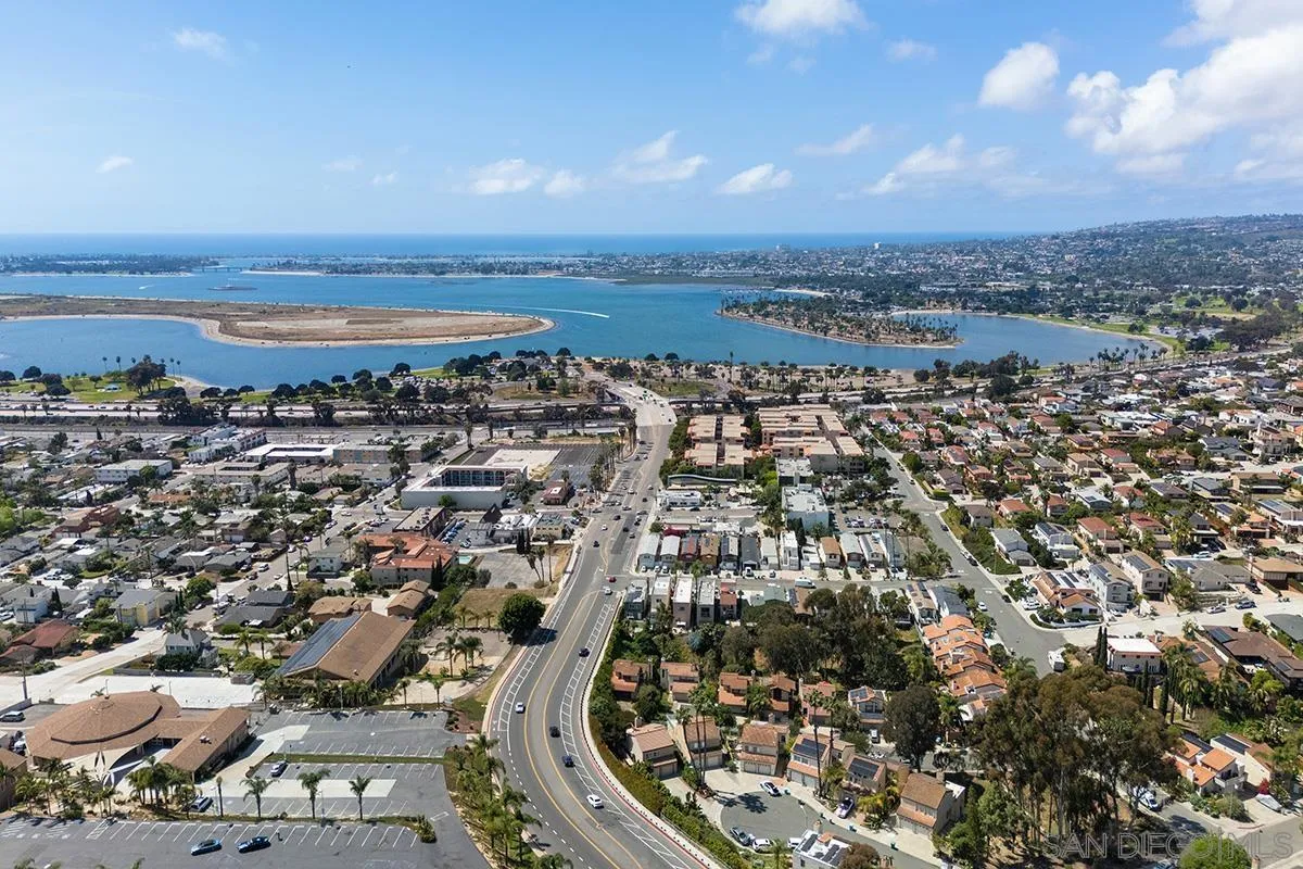 2702 Bay Canyon Ct