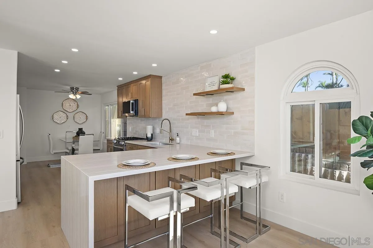 2702 Bay Canyon Ct