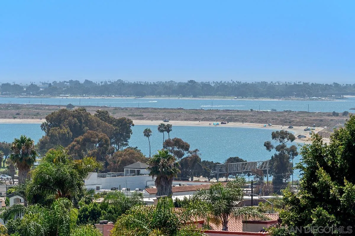 2702 Bay Canyon Ct