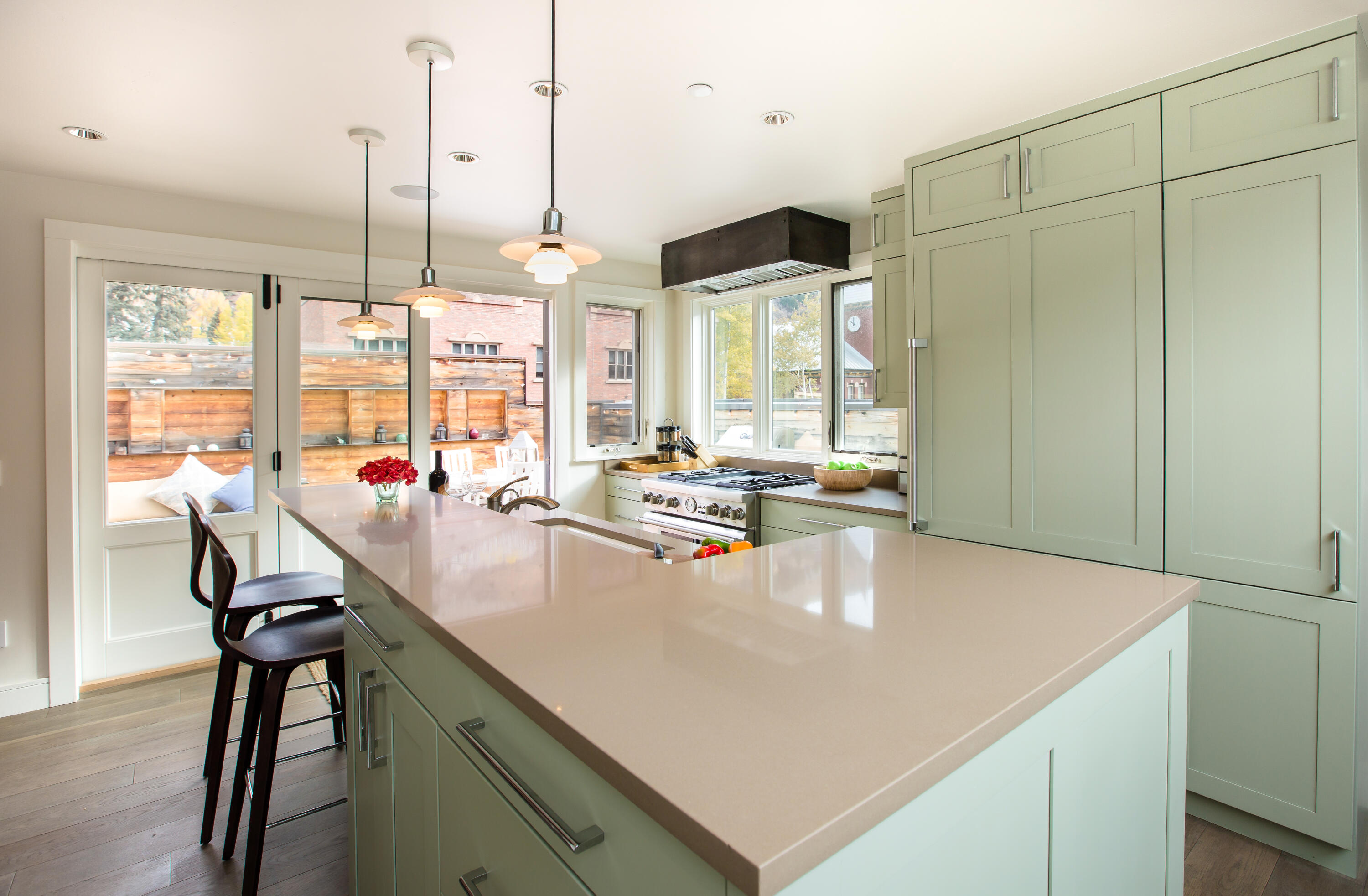 394 W Colorado Avenue