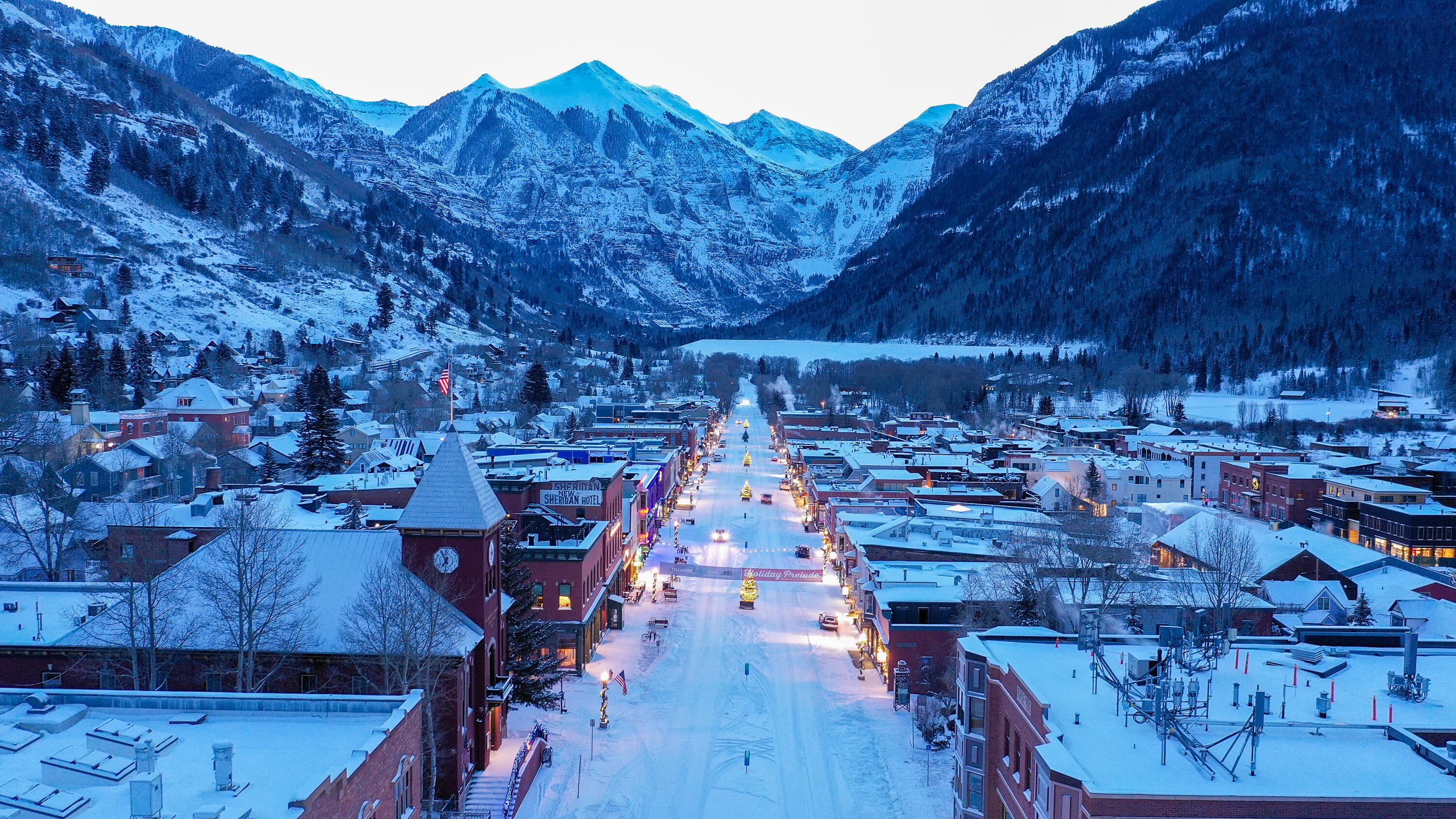 207 E Gregory Avenue