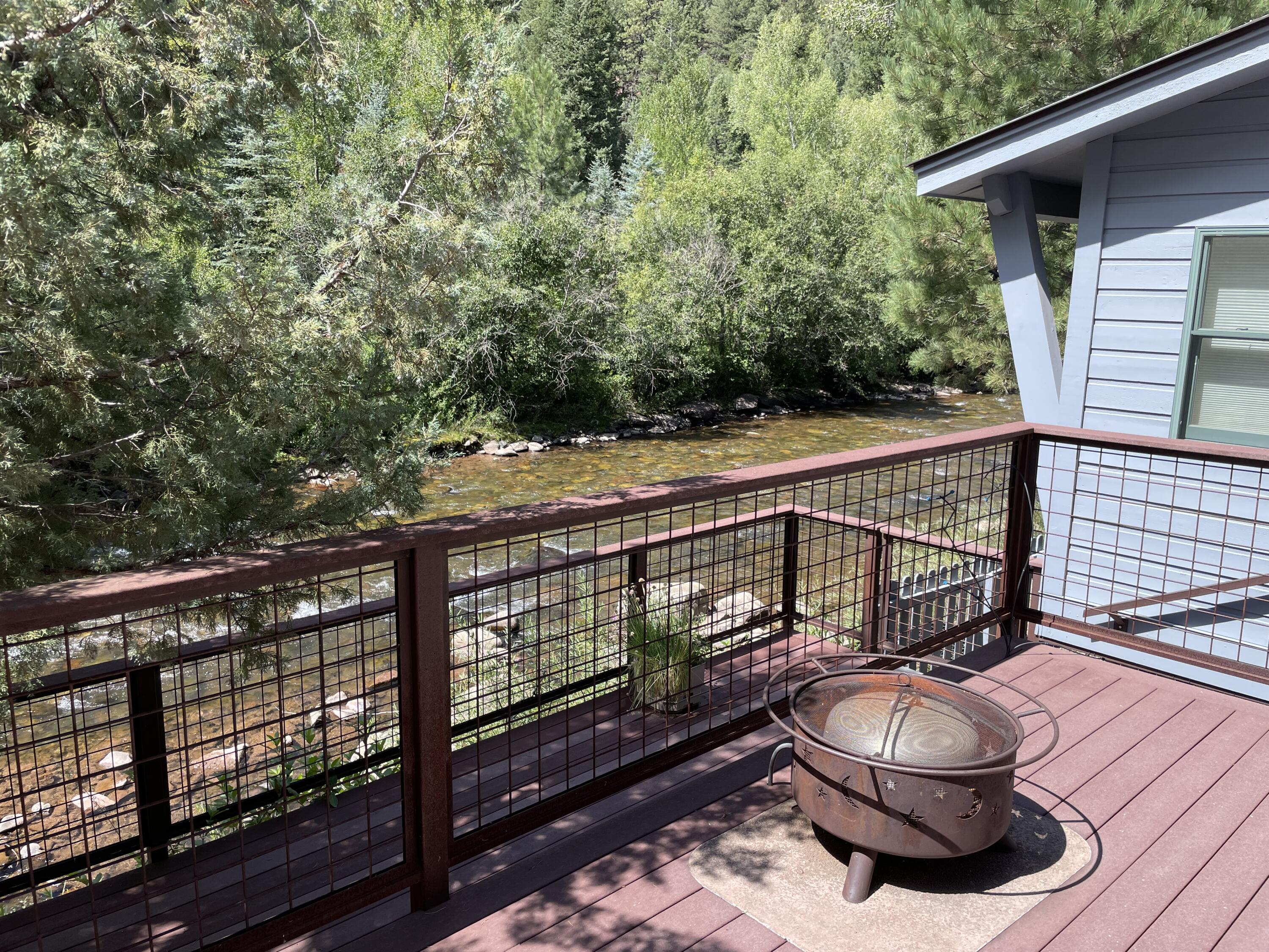 22267 Highway 145