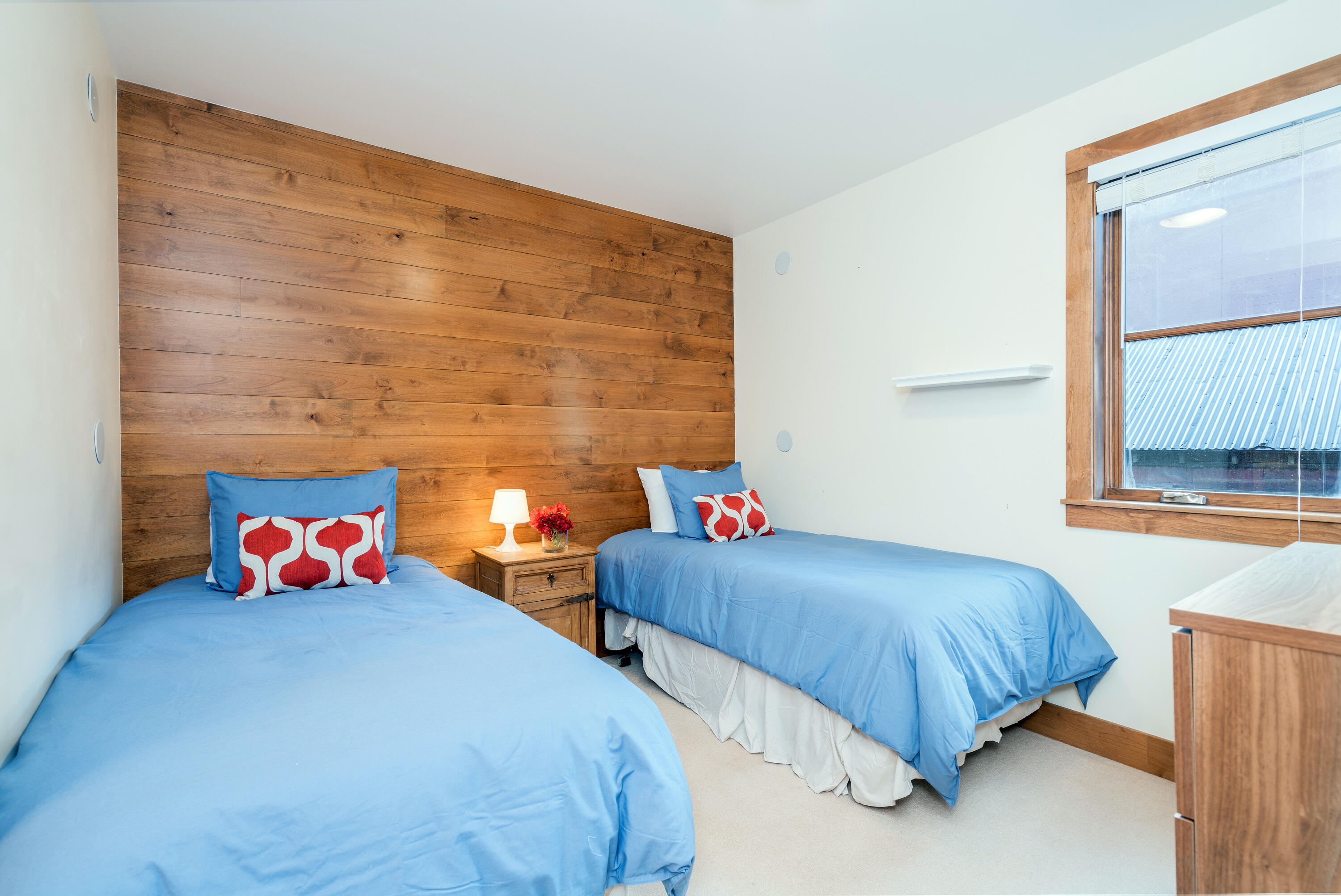 394 W Colorado Avenue