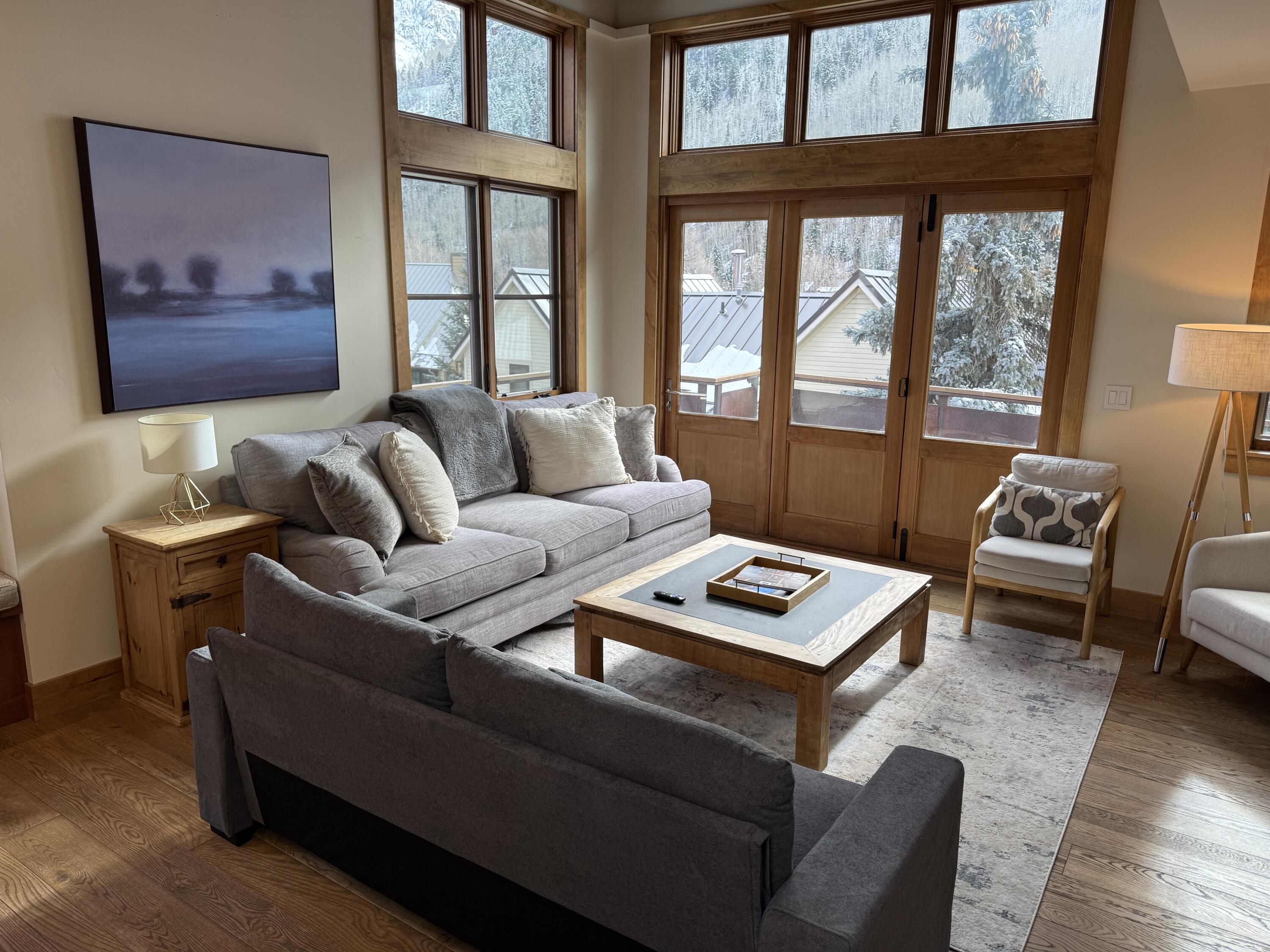 394 W Colorado Avenue