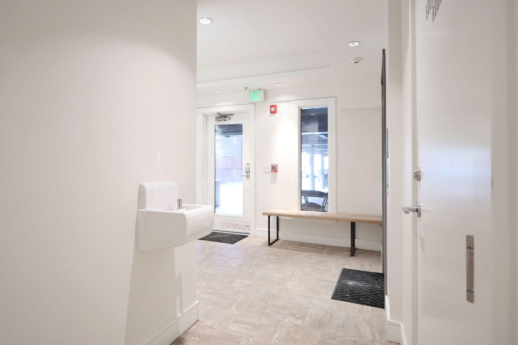 394 W Colorado Avenue