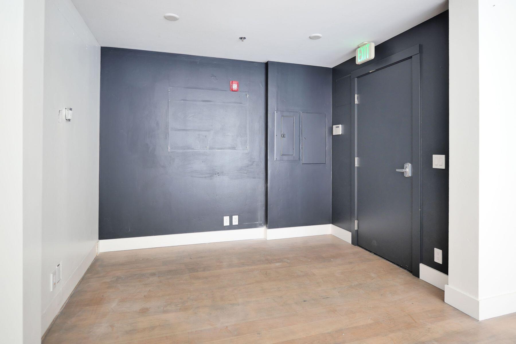 394 W Colorado Avenue