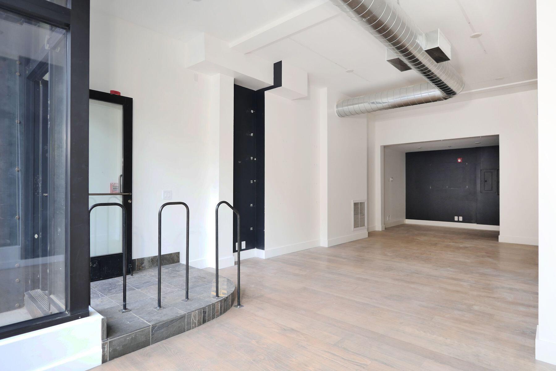 394 W Colorado Avenue