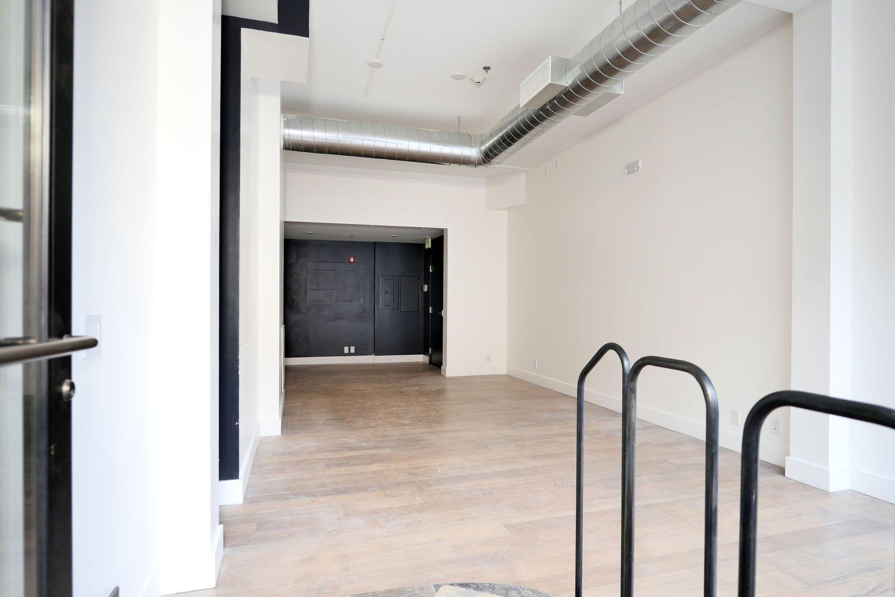 394 W Colorado Avenue