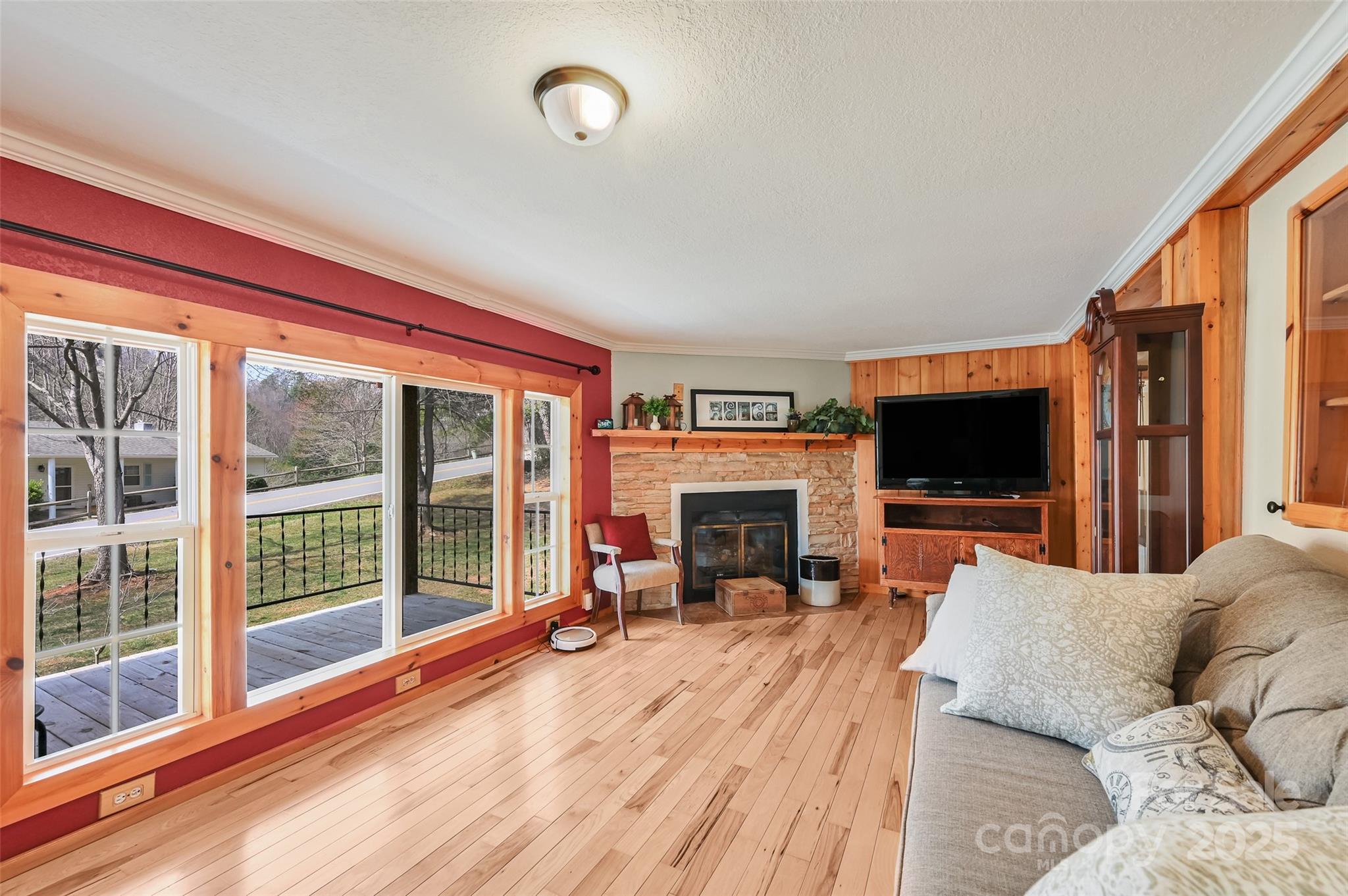 636 Roy Edwards Lane