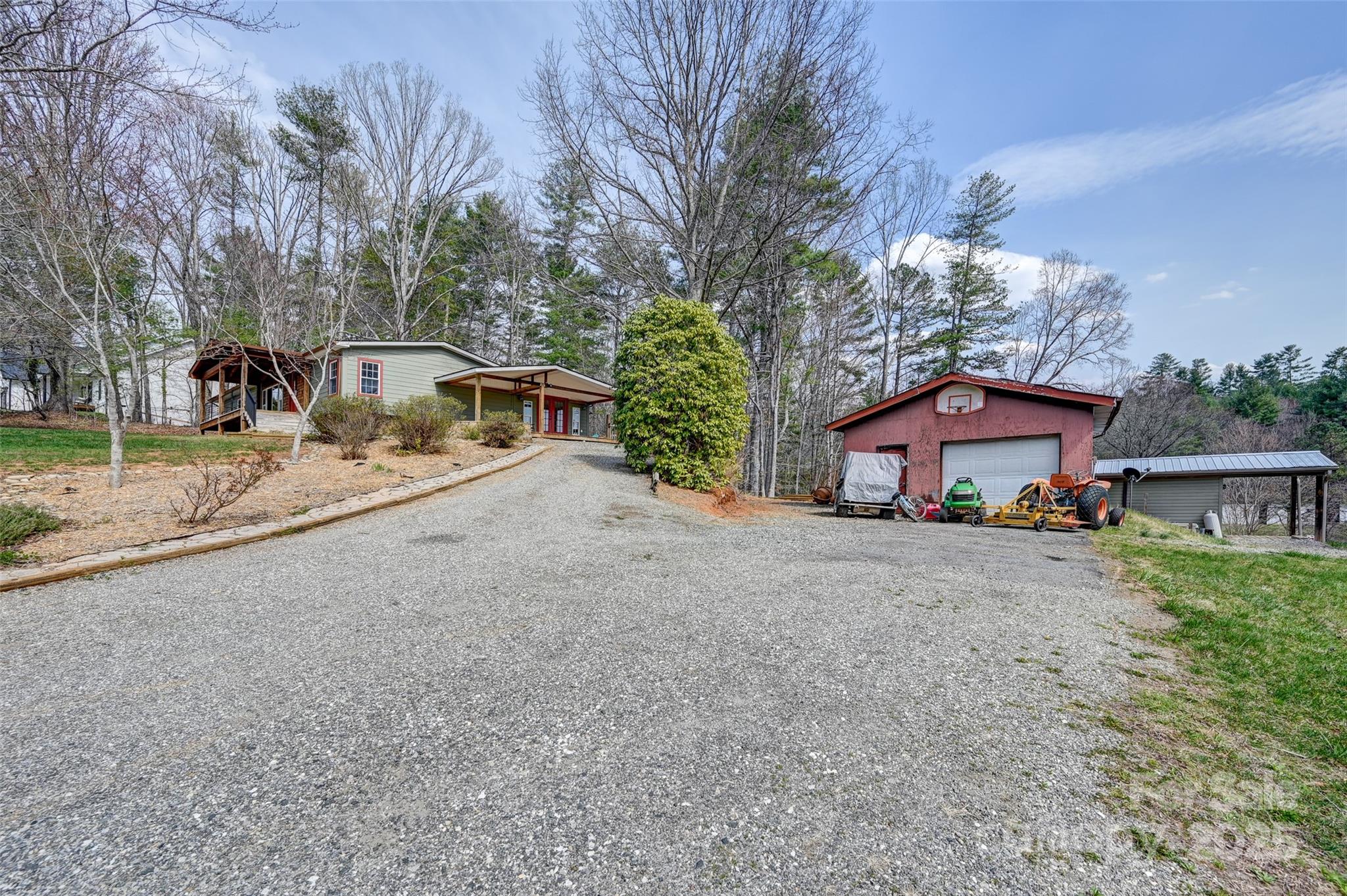 636 Roy Edwards Lane