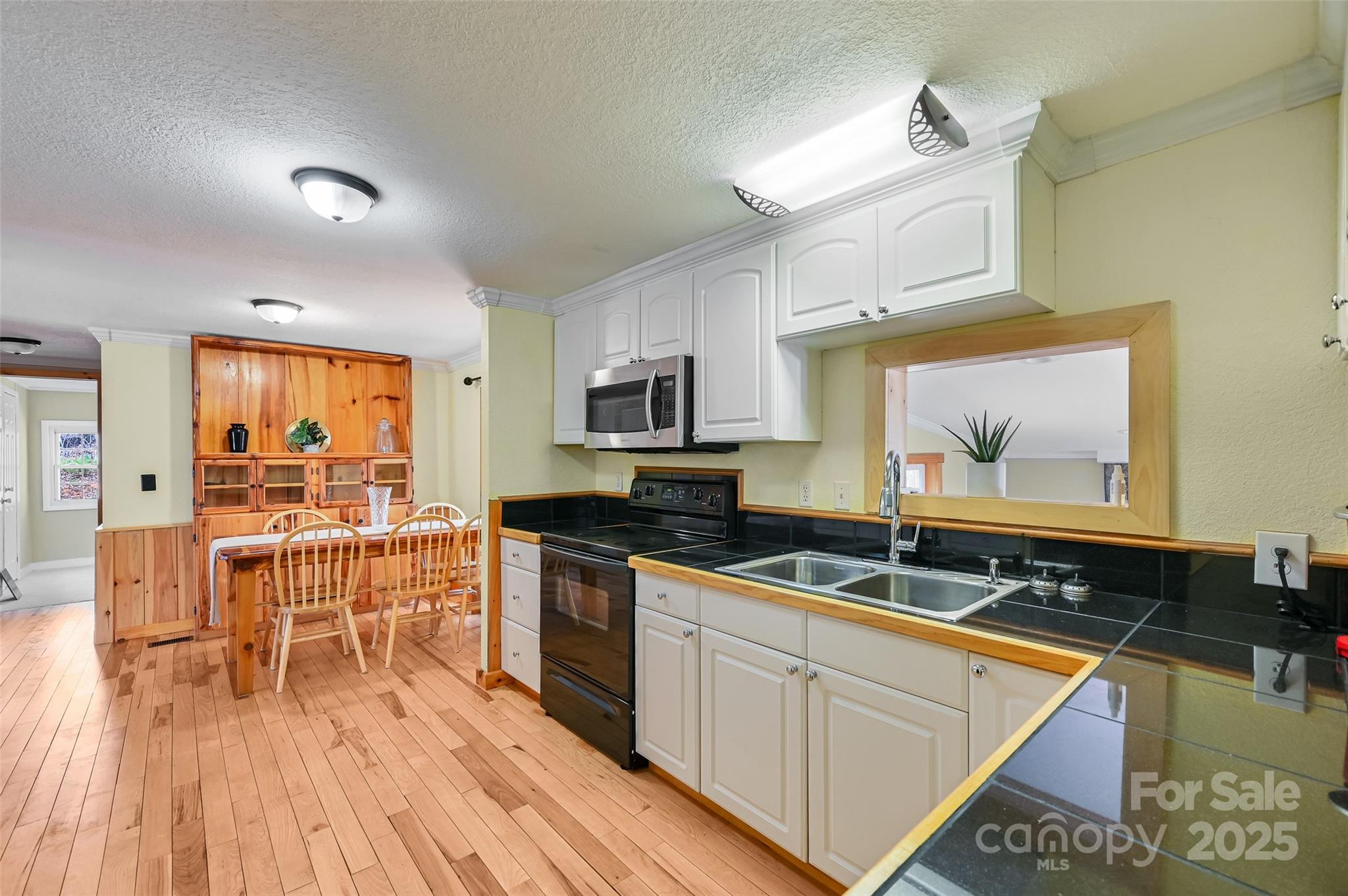 636 Roy Edwards Lane