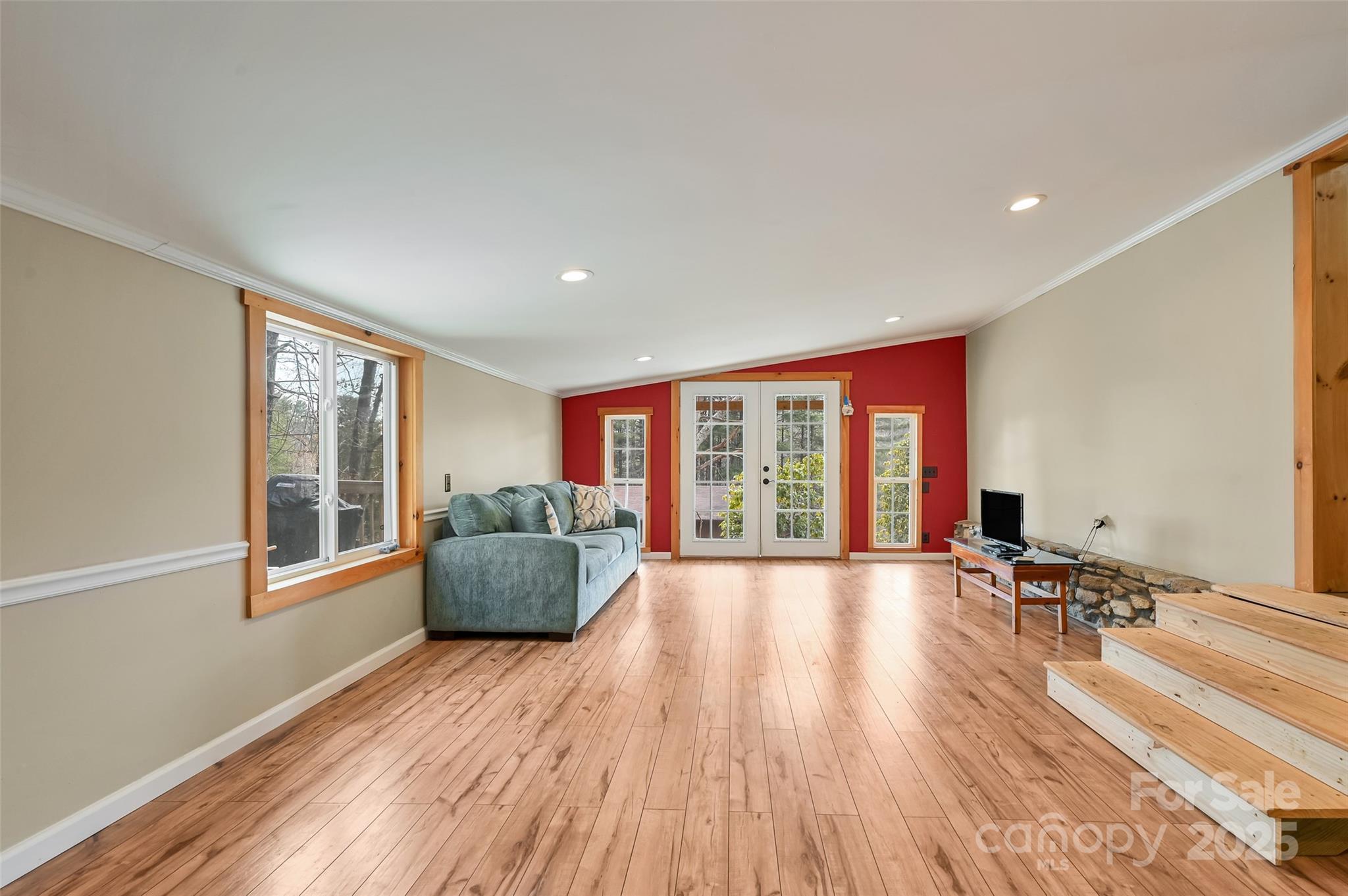 636 Roy Edwards Lane