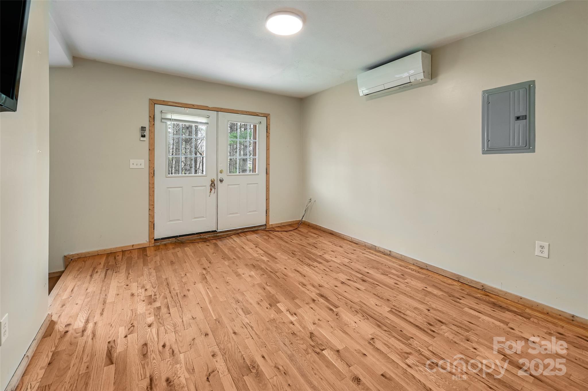 636 Roy Edwards Lane