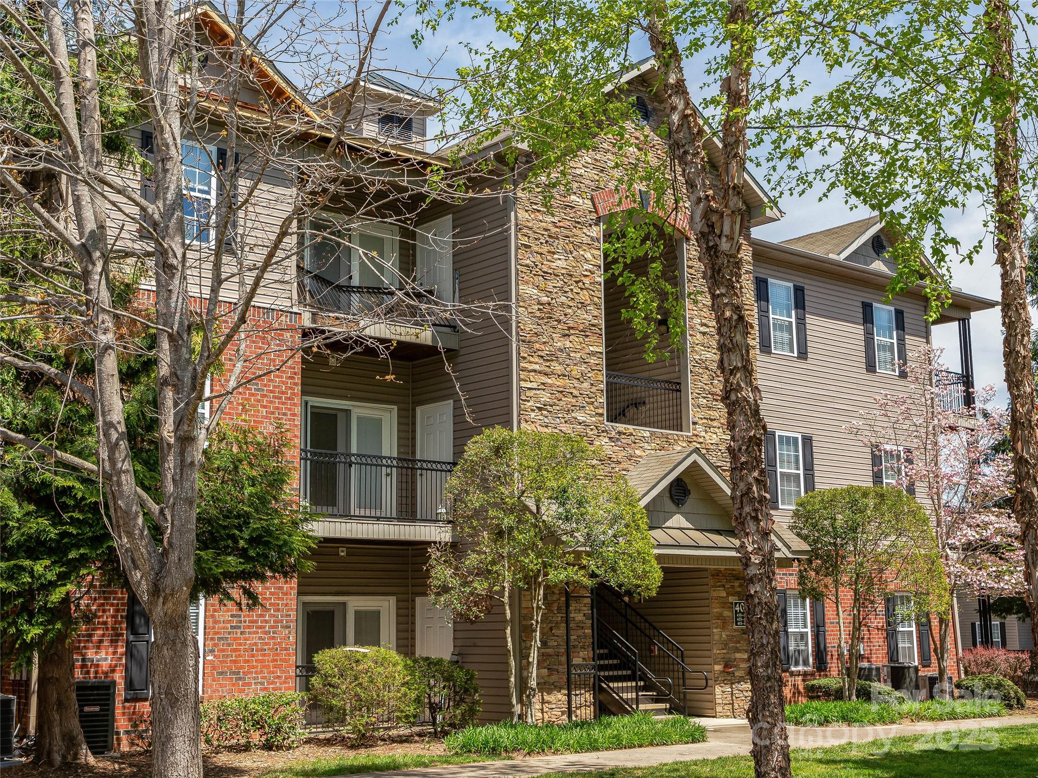 436 Appeldoorn Circle