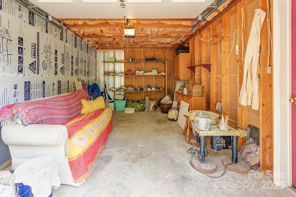 124 Beaverdam Loop Road