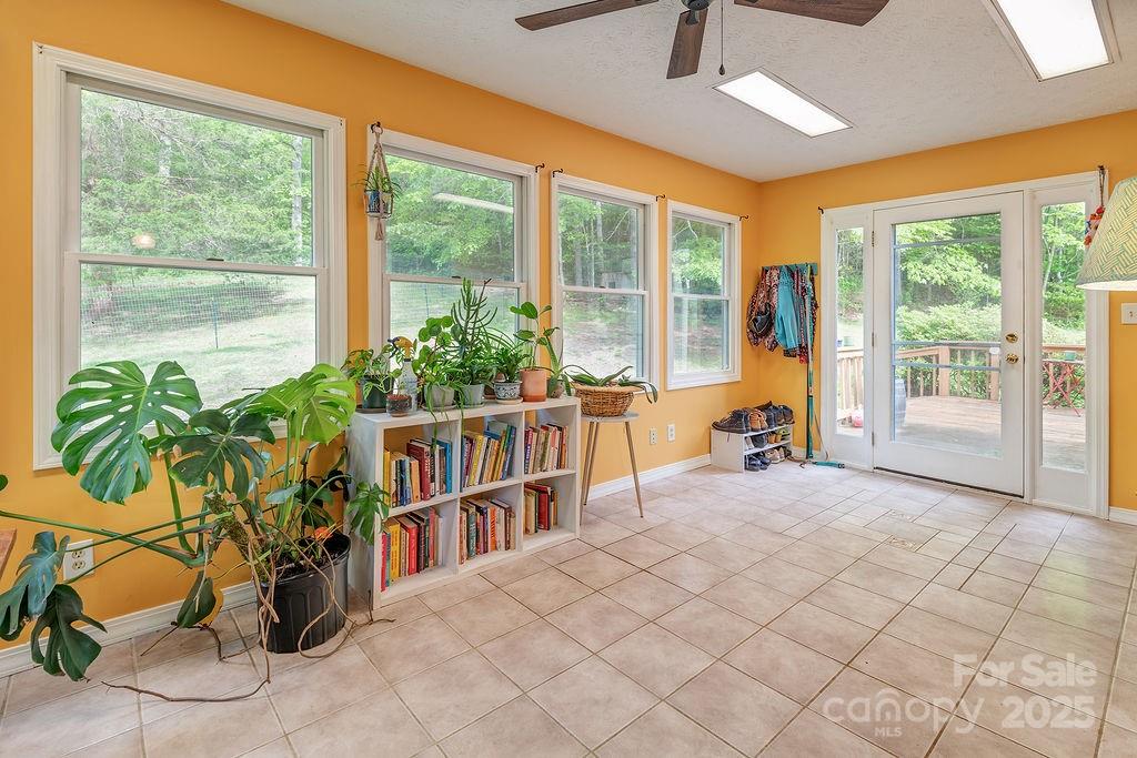 124 Beaverdam Loop Road