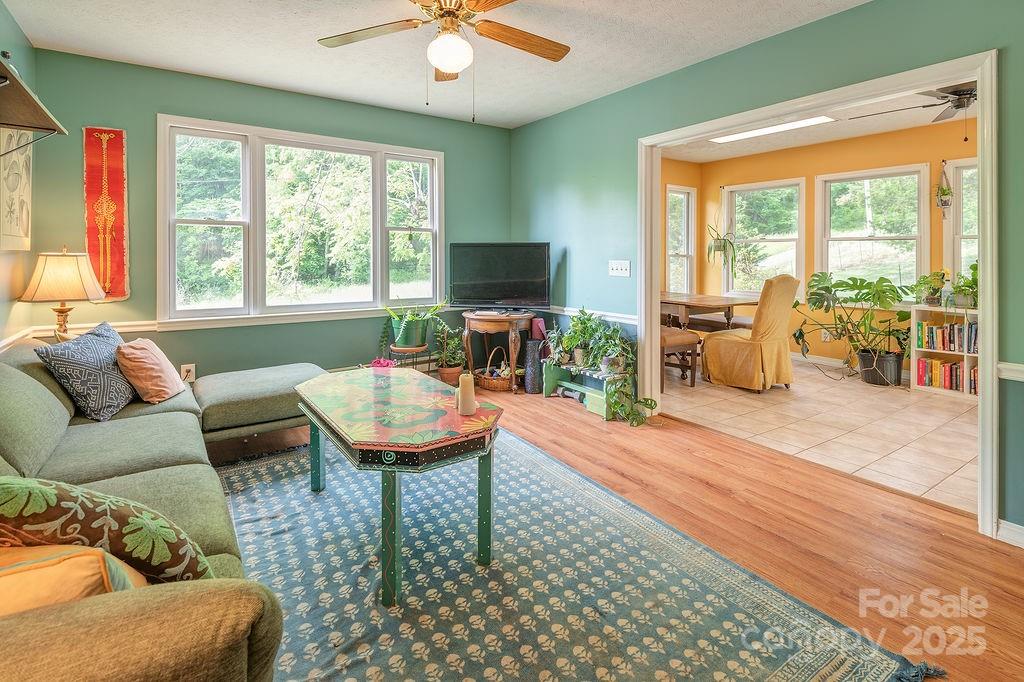 124 Beaverdam Loop Road