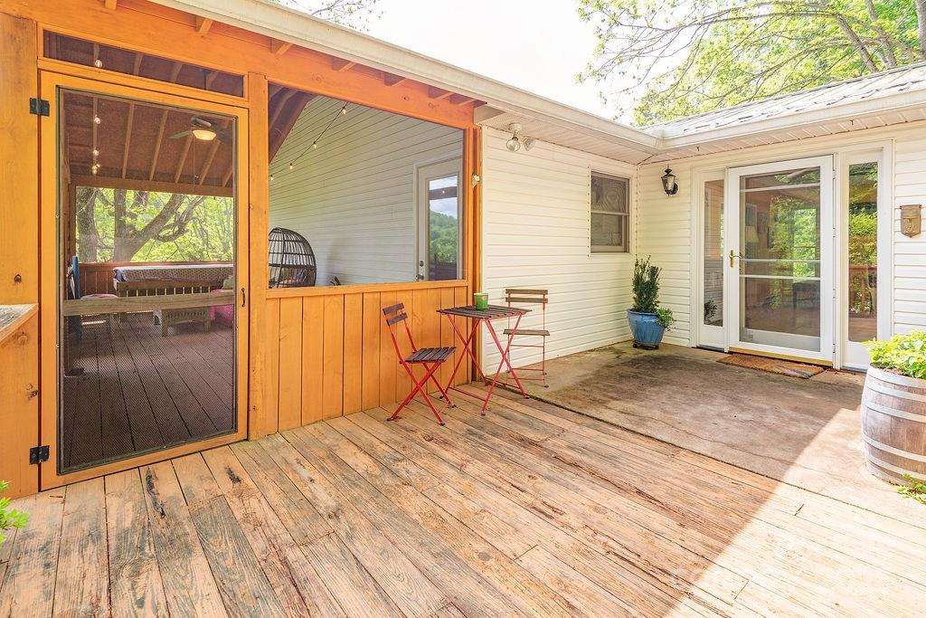 124 Beaverdam Loop Road