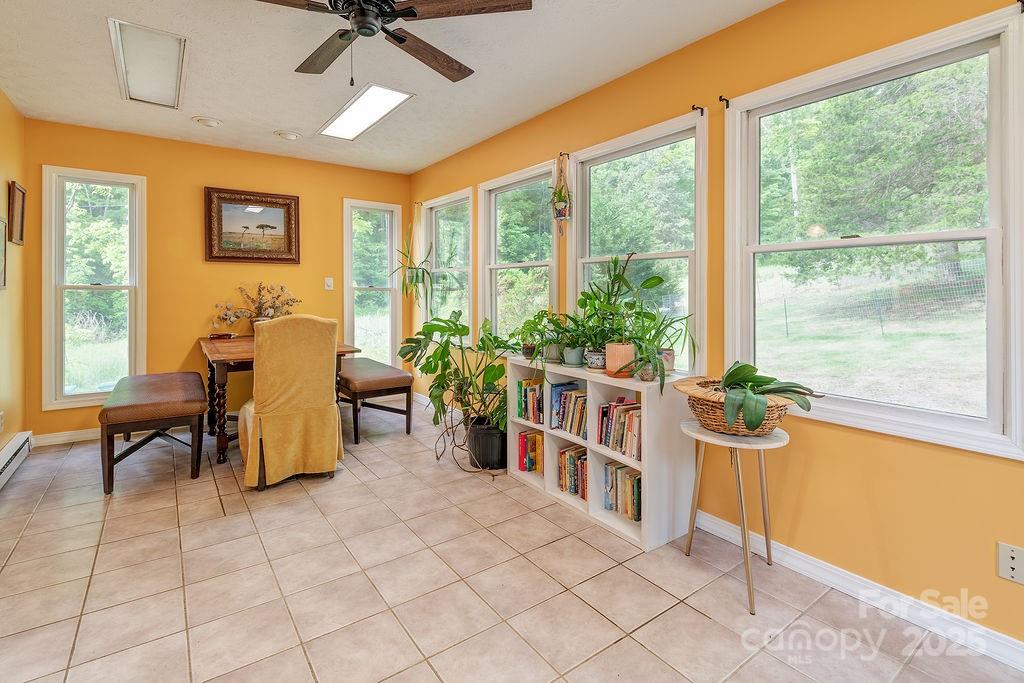 124 Beaverdam Loop Road