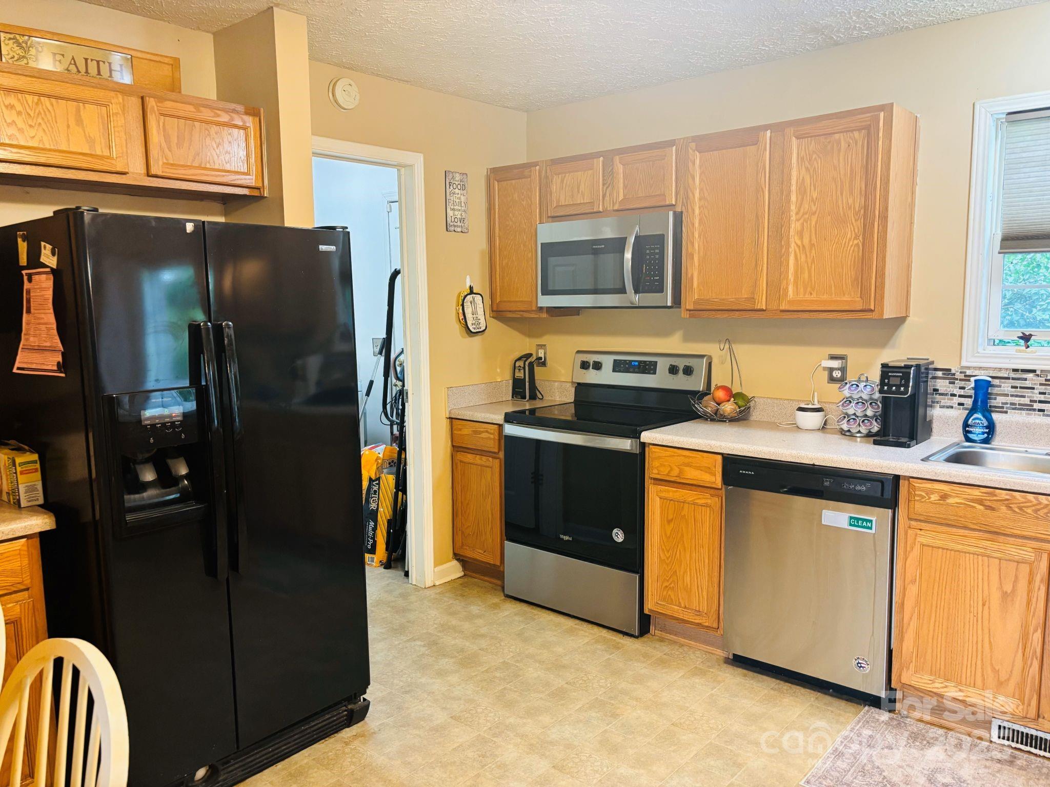 16 English Oaks Drive