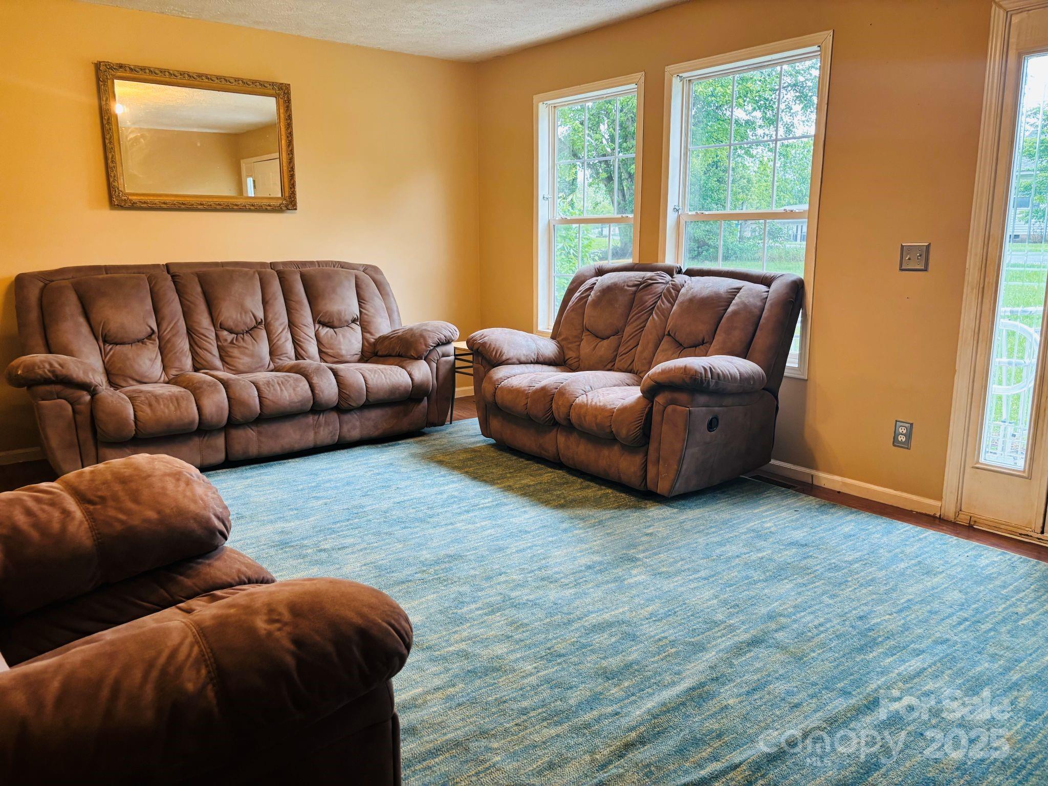 16 English Oaks Drive