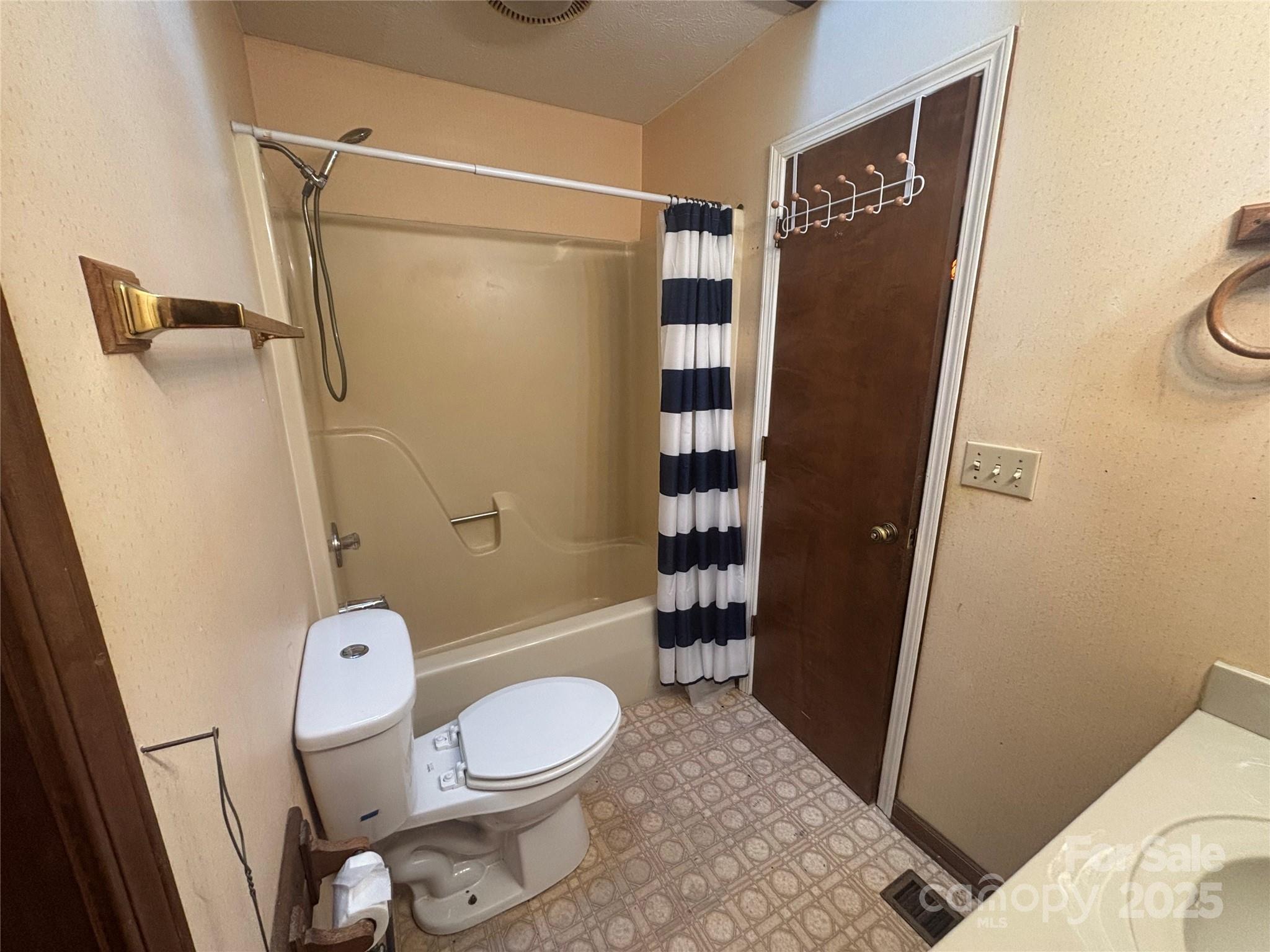 121 Rockwood Drive