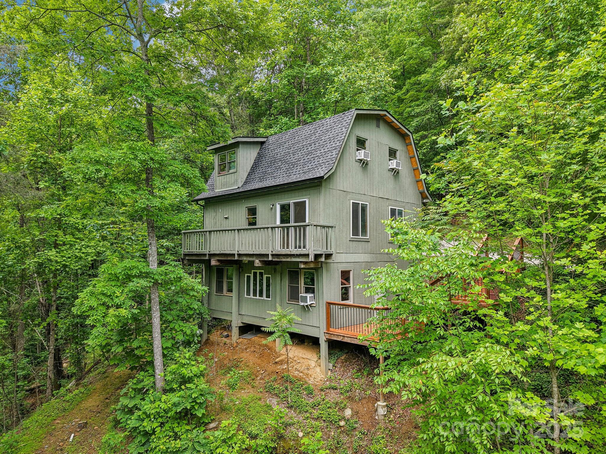 685 Freeman Creek Road