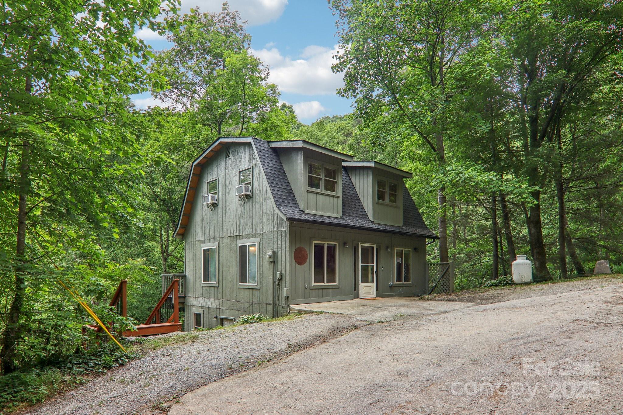 685 Freeman Creek Road