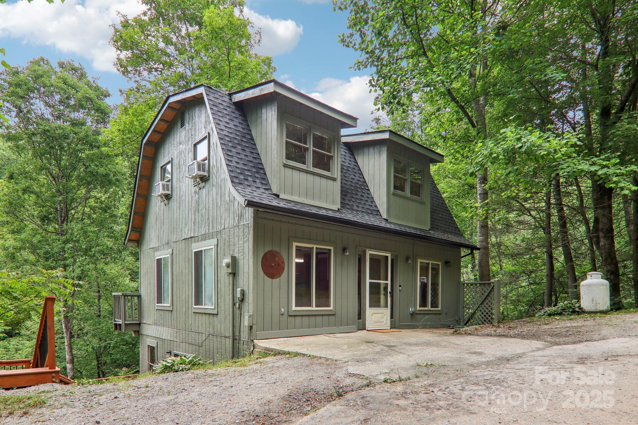 685 Freeman Creek Road