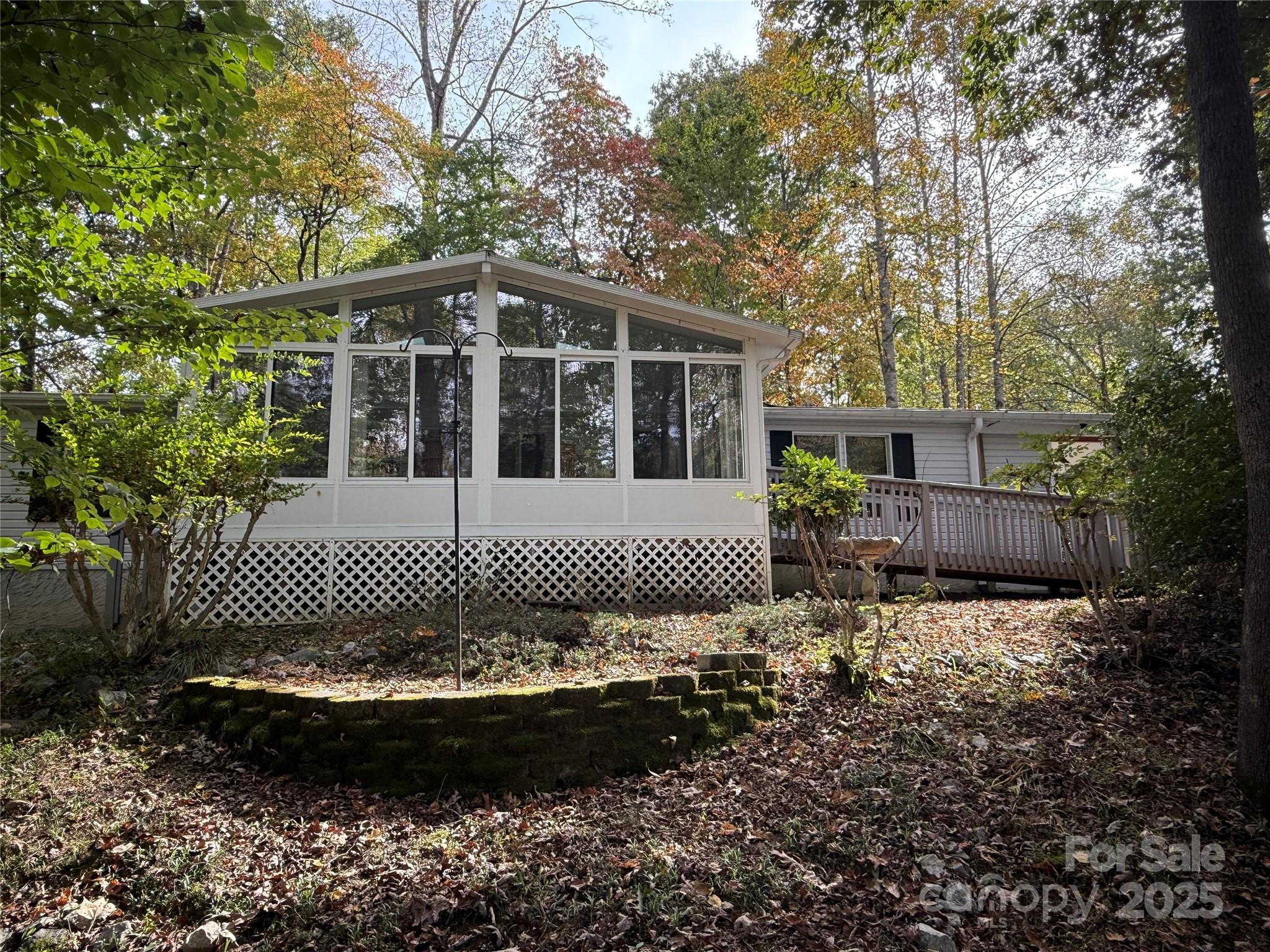 10 Greenwood Acres Drive