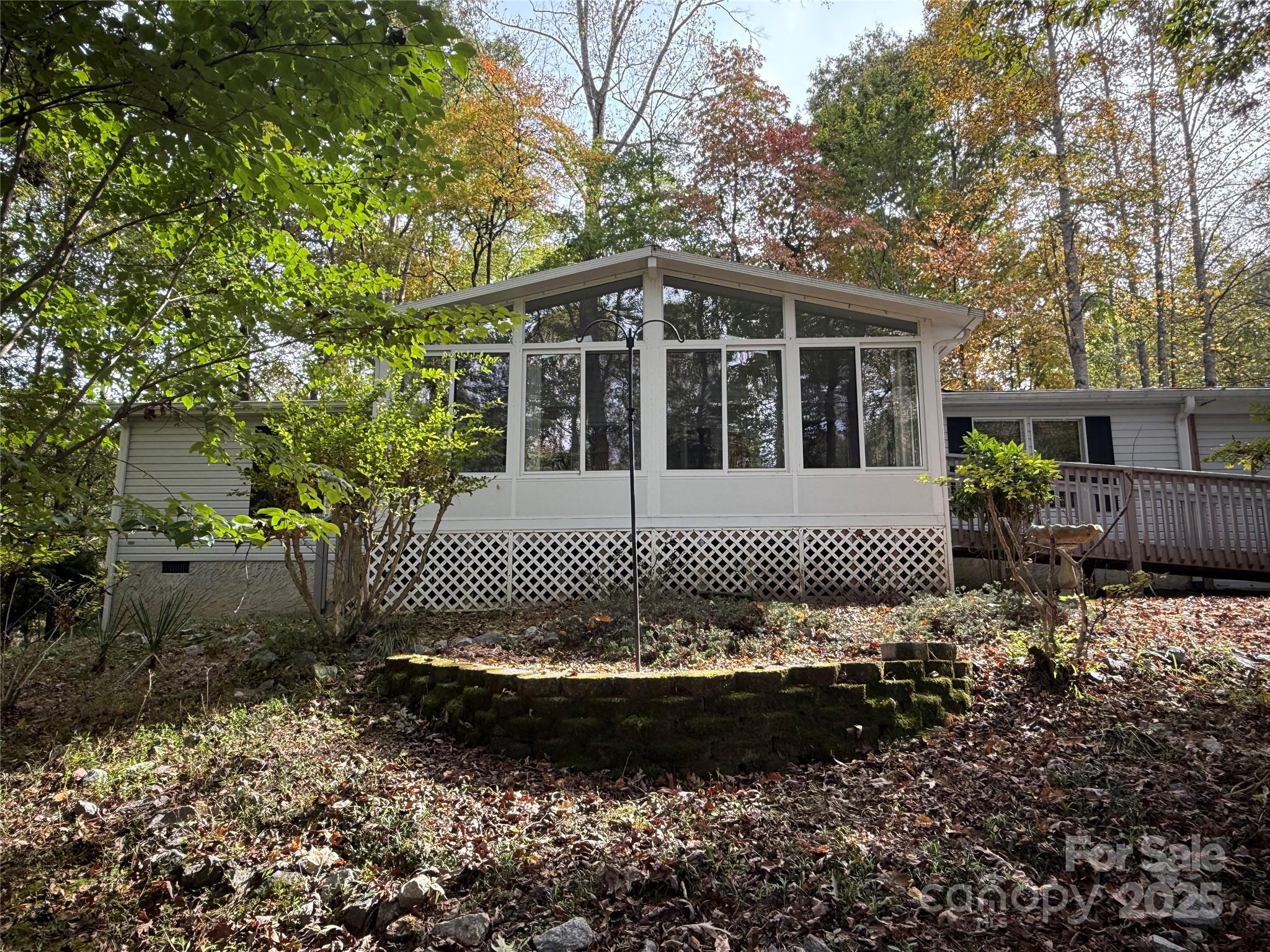 10 Greenwood Acres Drive